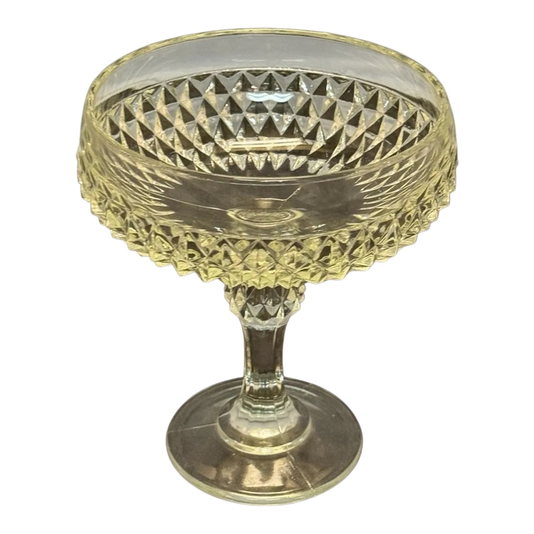 Vintage Indiana Glass Pedestal Clear Compote Fruit Bowl Diamond Point 7.25" Tall: Vintage Indiana Glass Diamond Point Pedestal Compote Clear Candy Dish 7.25". This product is a vintage Indiana Glass pedestal clear compote fruit bowl with a diamond point design, measuring 7 1/4 inch