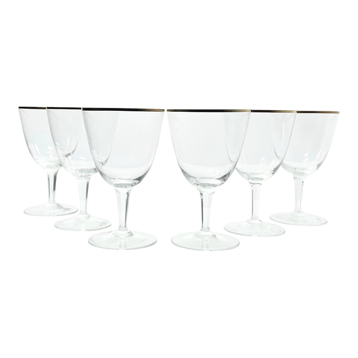1960s Vintage Mid-Century Modern Minimalist 6 Gold Rim Crystal Wine Glasses - Set of 6: 1960s Mid-century Vintage Minimalist 6 Gold Rim Crystal Wine Glasses 5 3/4" 10oz Good vintage condition. No chips, cracks, or fleabites. Height 5 3/4" Length (Opening) 3 1/2" Holds 10oz Circa 1960s