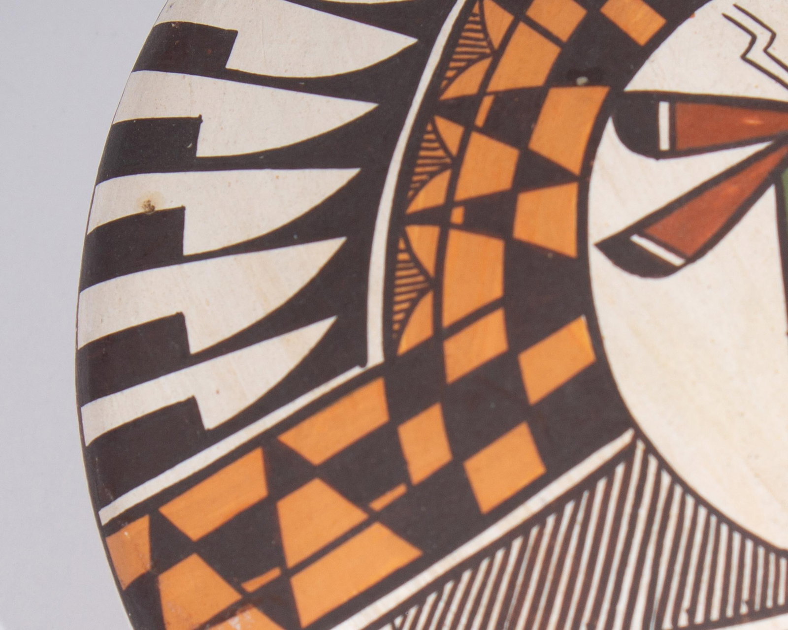 Signed Acoma Native America Seed Pot With Bug Design by Diane Lewis - 4