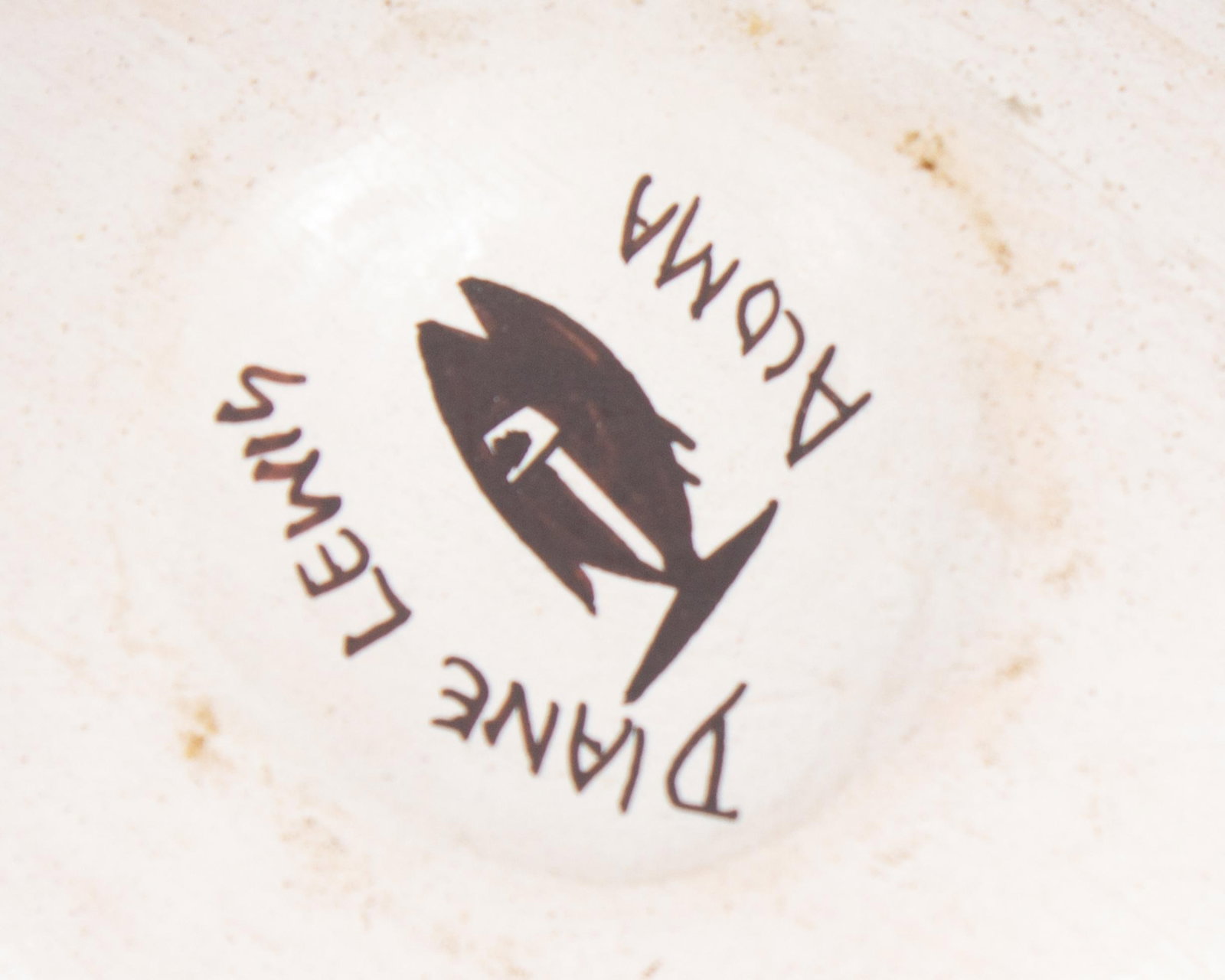 Signed Acoma Native America Seed Pot With Bug Design by Diane Lewis - 7
