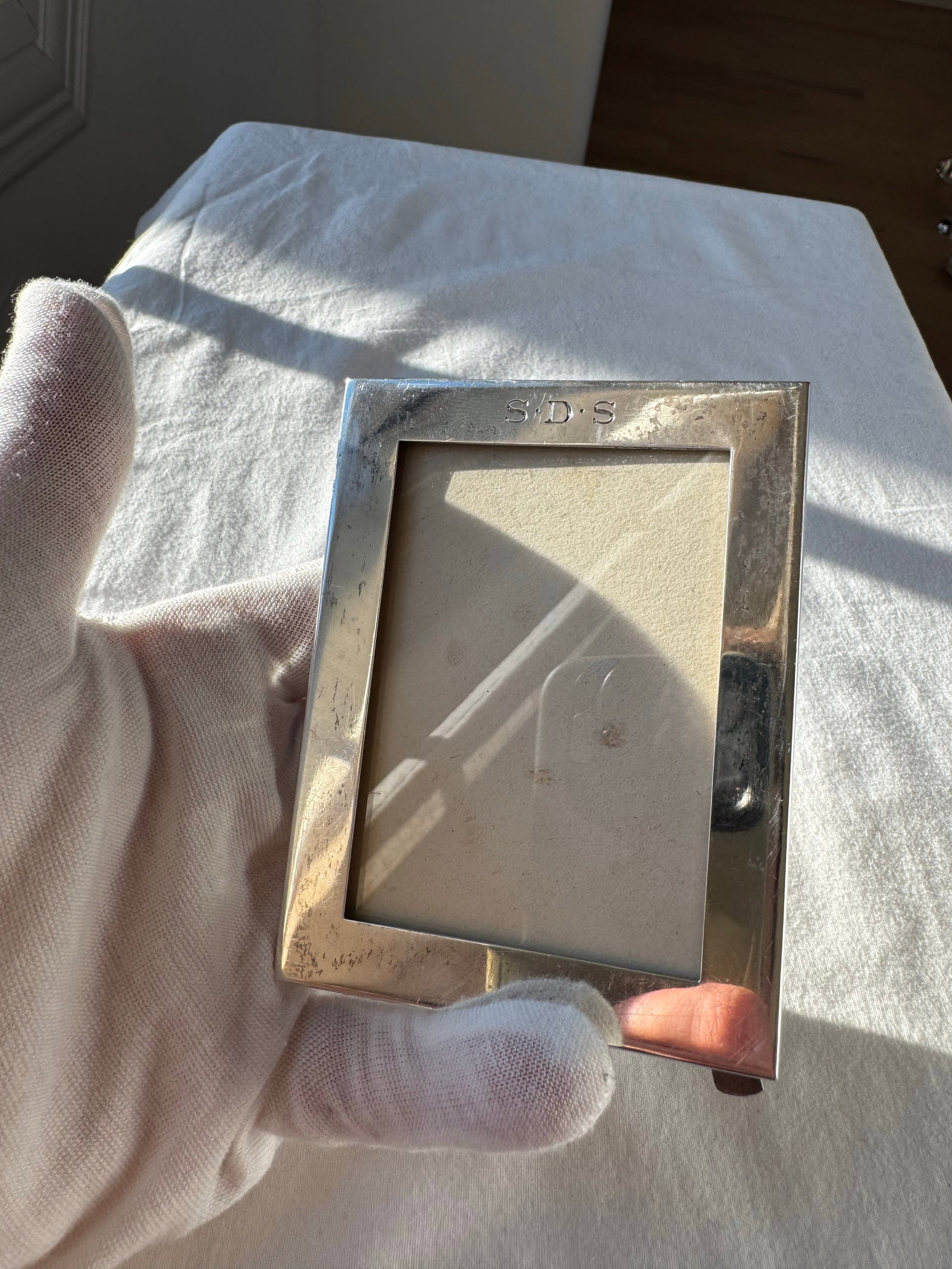 Mid 20th Century Tiffany & Co. Sterling Silver 4*3" Picture Frame - Elegant Design, Maker 23937 SDS - 2