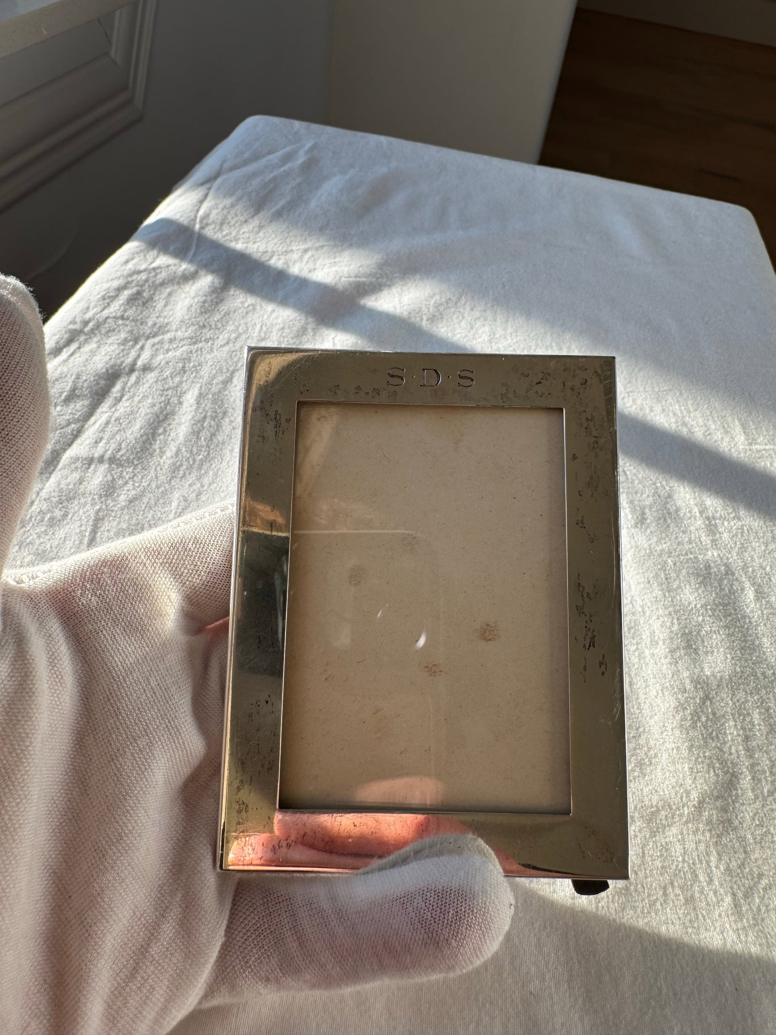 Mid 20th Century Tiffany & Co. Sterling Silver 4*3" Picture Frame - Elegant Design, Maker 23937 SDS - 3