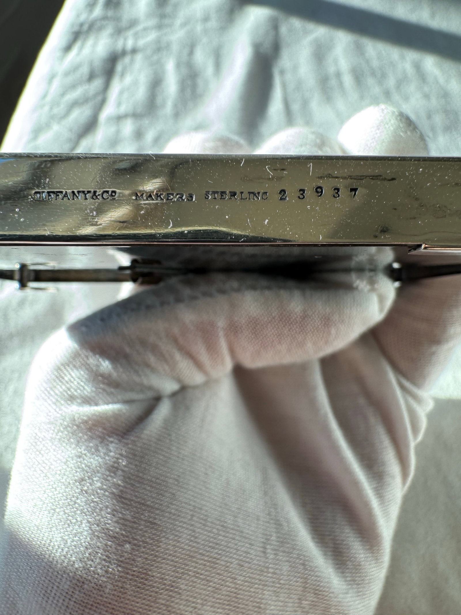 Mid 20th Century Tiffany & Co. Sterling Silver 4*3" Picture Frame - Elegant Design, Maker 23937 SDS - 5