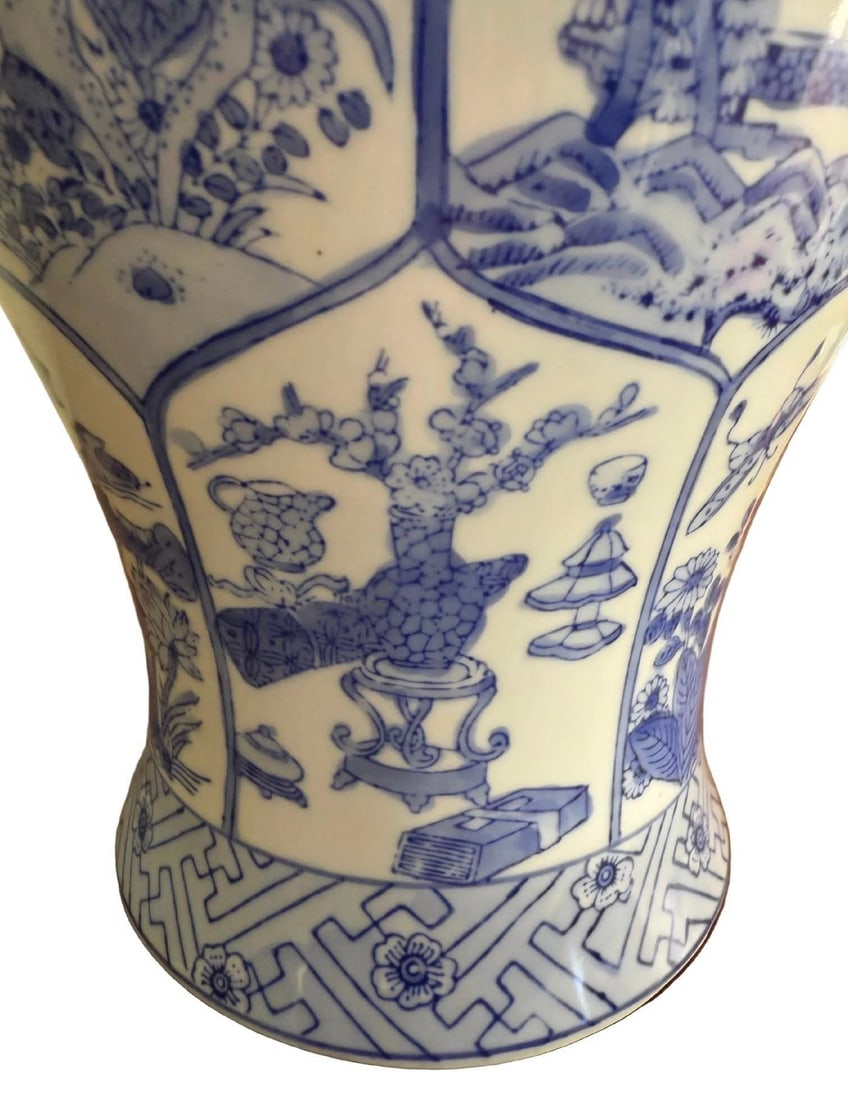 Large Vintage Baluster Form Blue and White Honeycomb Chinoiserie Vase With Fitted Lid - 12