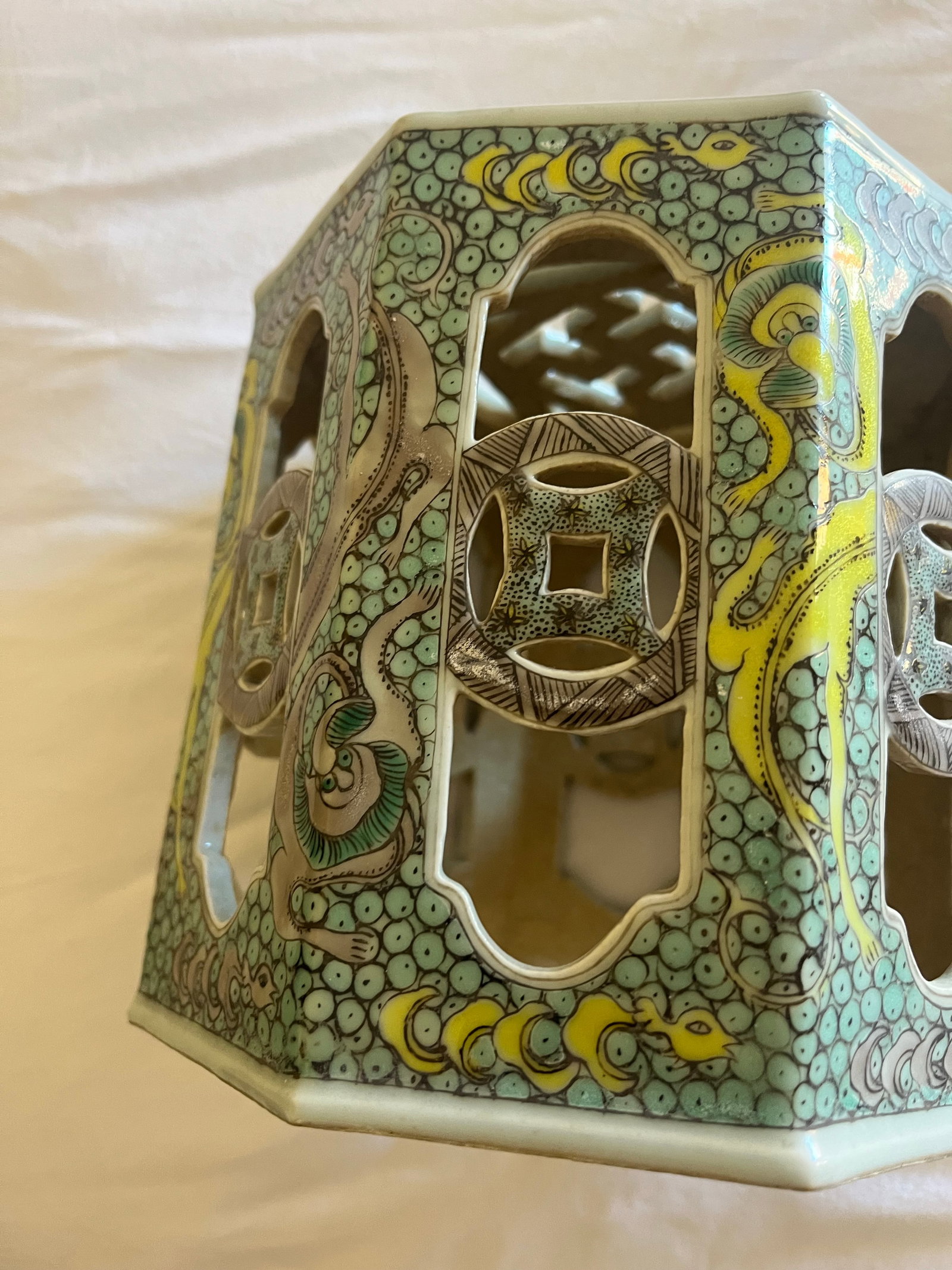 17th Century Beautiful Chinese Porcelain Incense Burner - Censer - 12