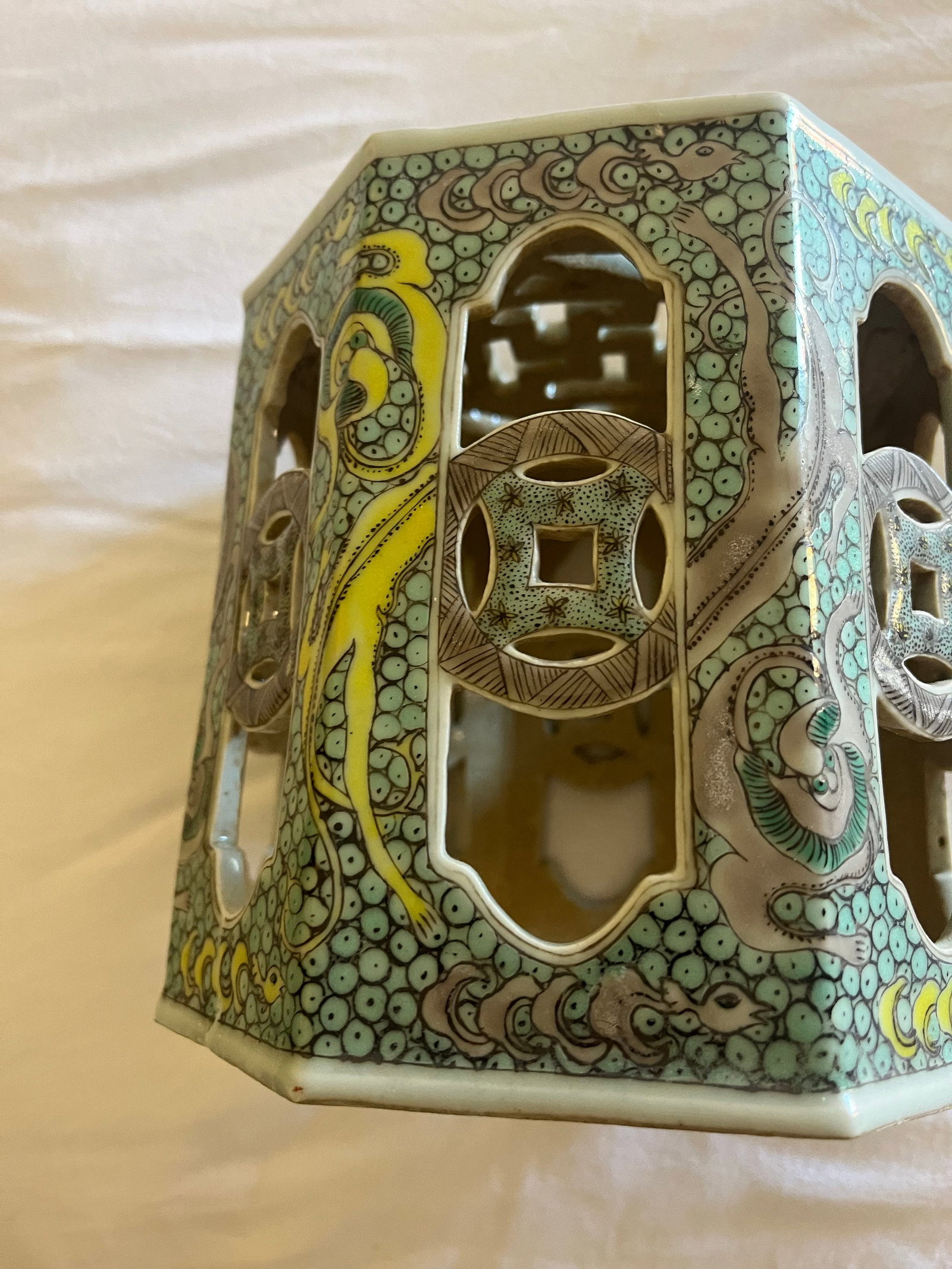 17th Century Beautiful Chinese Porcelain Incense Burner - Censer - 6