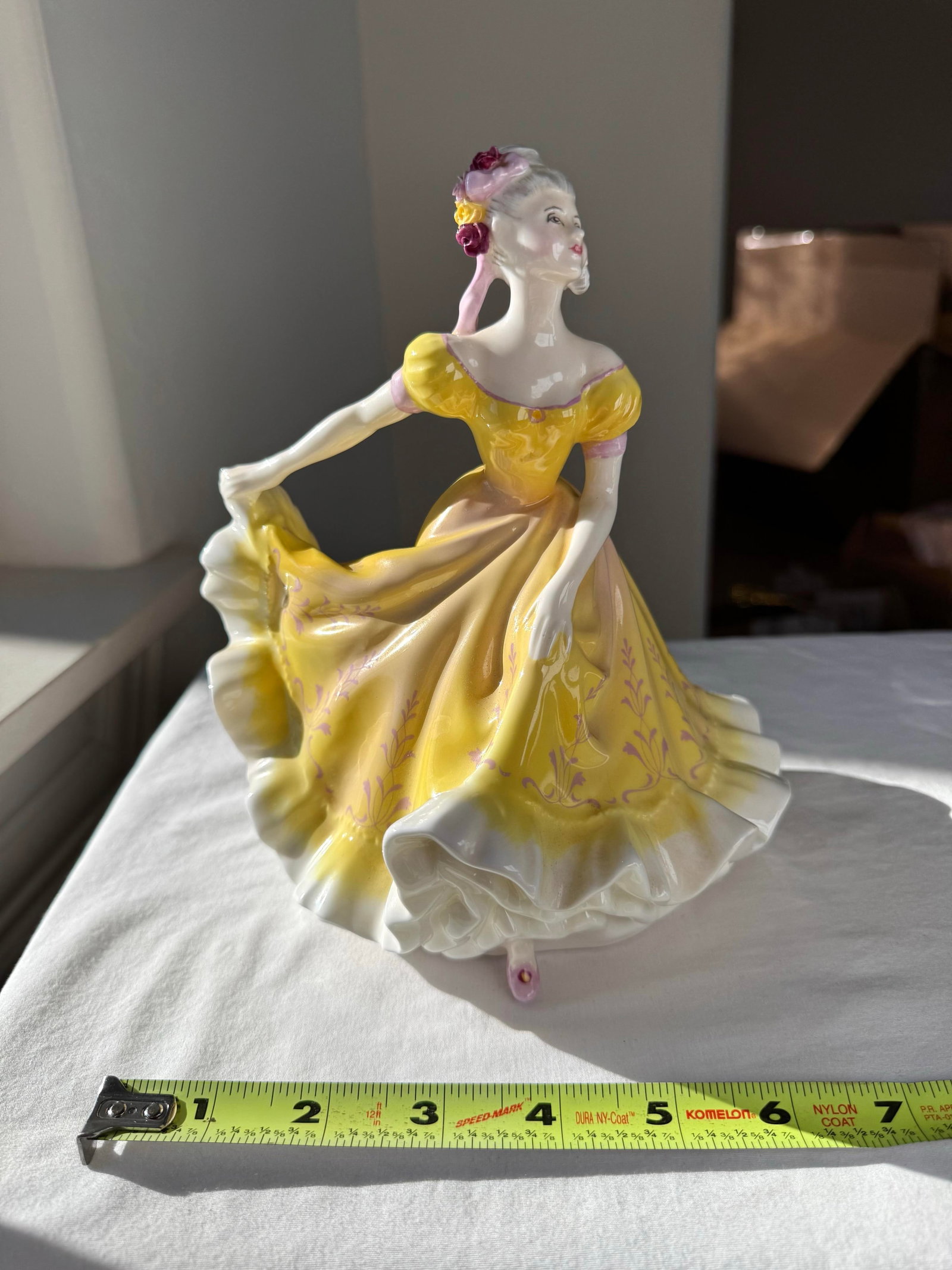 Mid 20th Century Royal Doulton Figurine ~ "Ninette" ~ Hn 2379 - 10