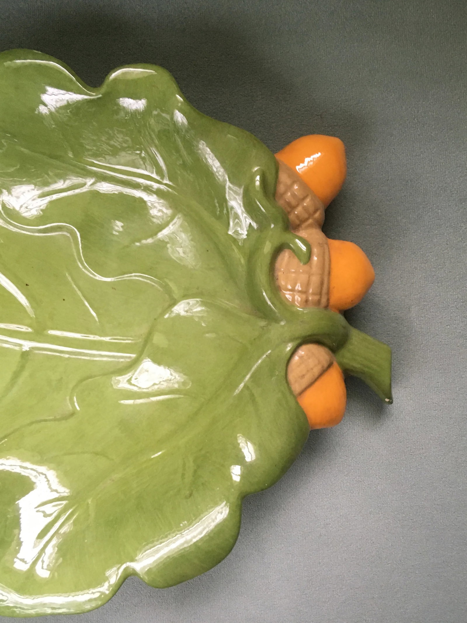 Vintage 1960s Green Leaf & Acorn Ceramic Dish - 5