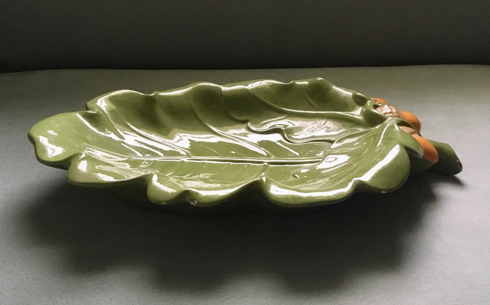Vintage 1960s Green Leaf & Acorn Ceramic Dish - 7