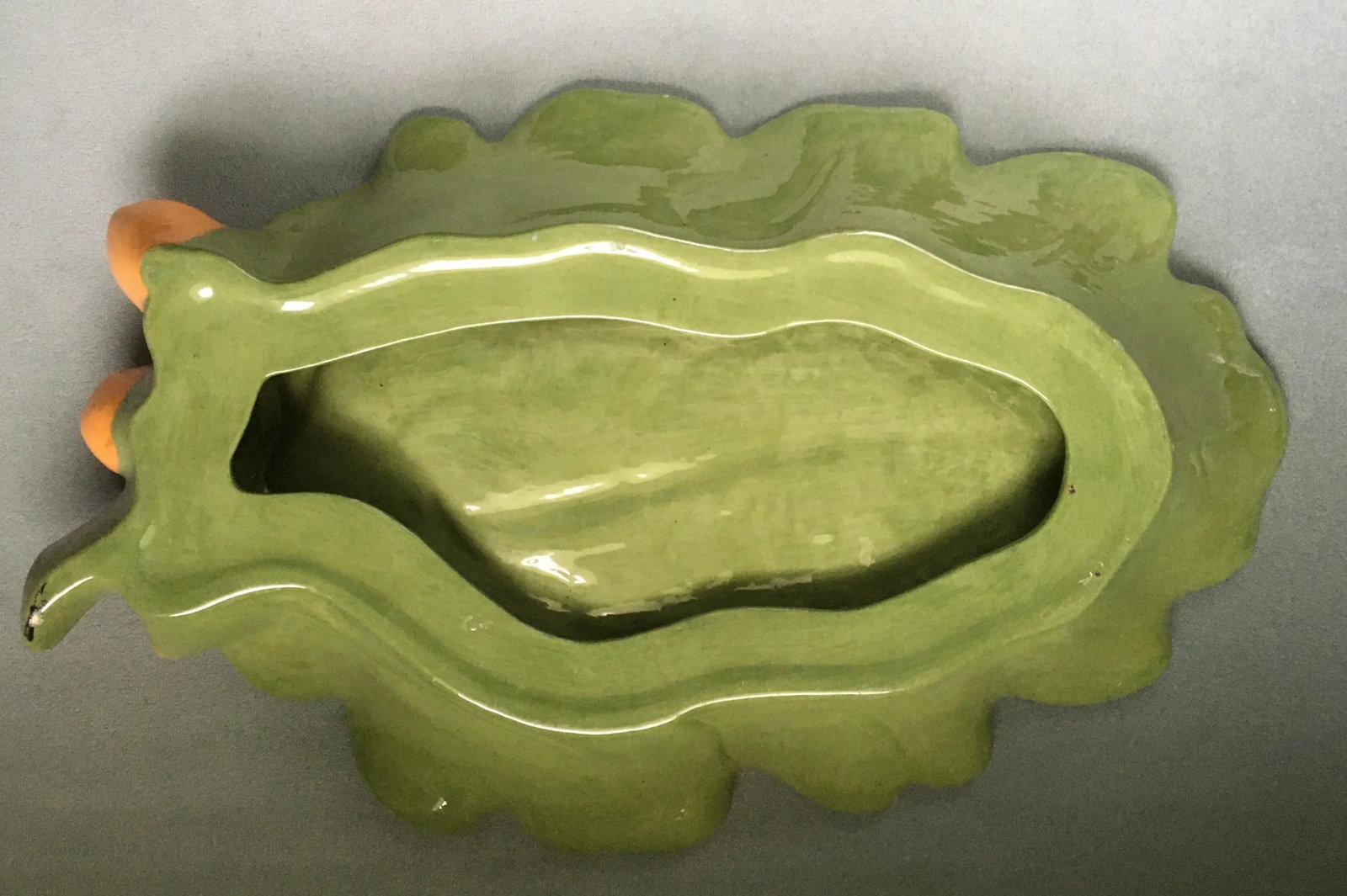 Vintage 1960s Green Leaf & Acorn Ceramic Dish - 8