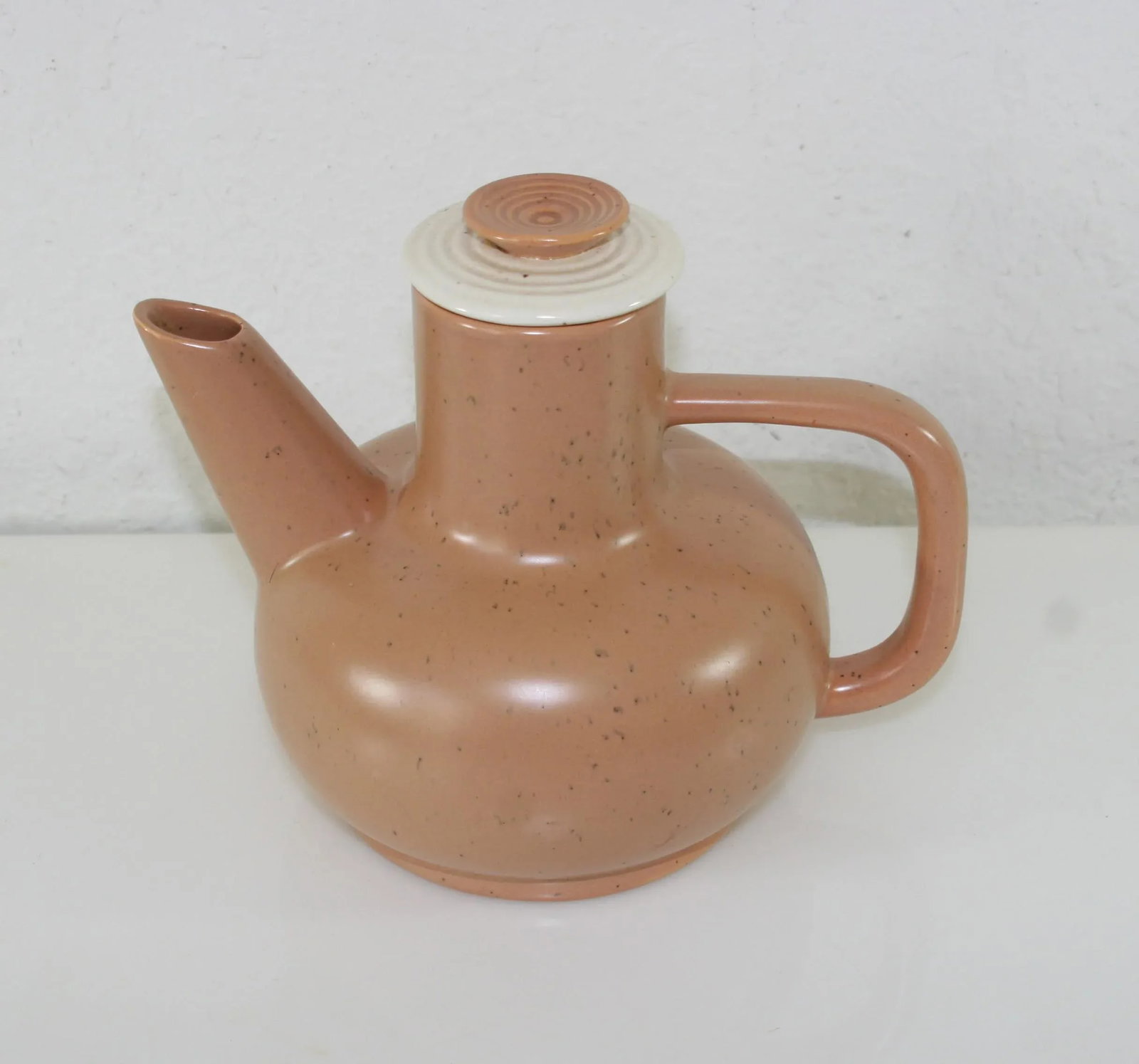 Vintage California Pottery a.c. Davey Handcrafted Tan & Ivory Carafe With Lid - 10