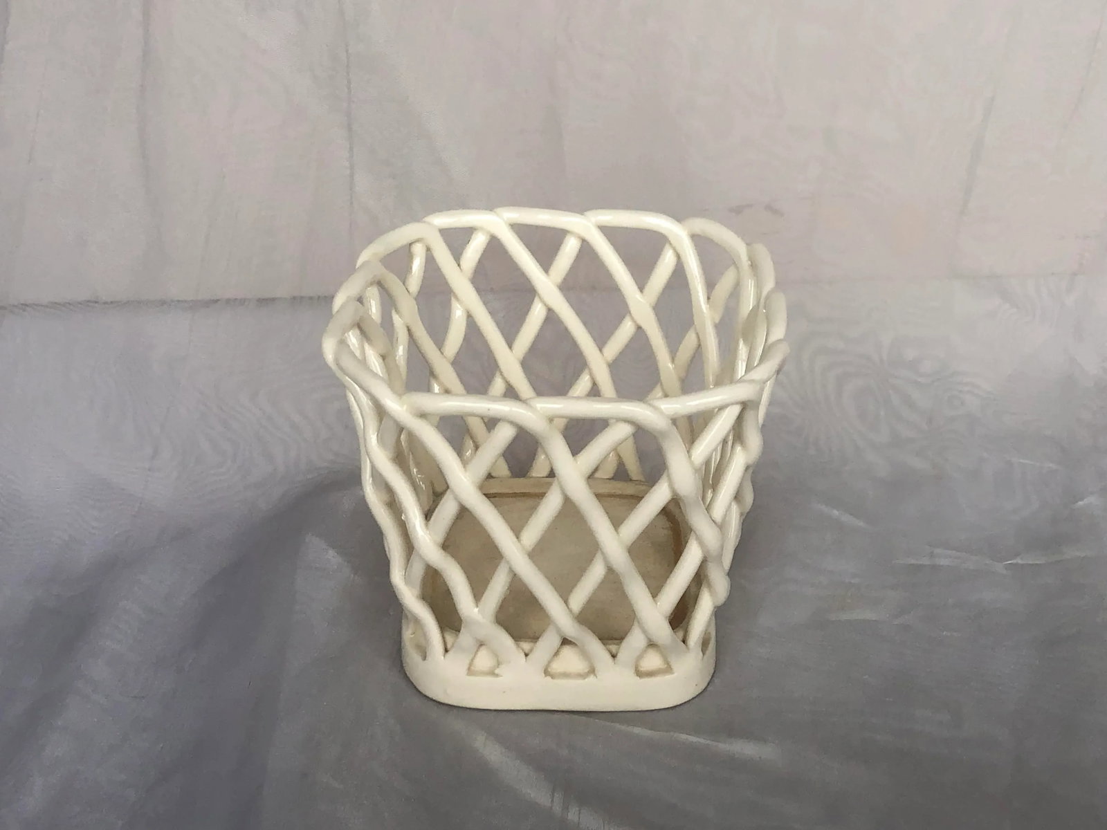 Vintage Woven Lattice Decorative Ceramic Basket Napkin Holder - 4