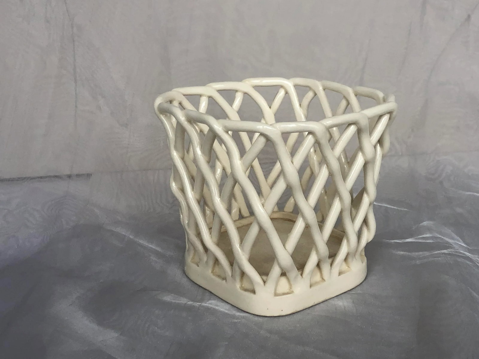 Vintage Woven Lattice Decorative Ceramic Basket Napkin Holder - 5