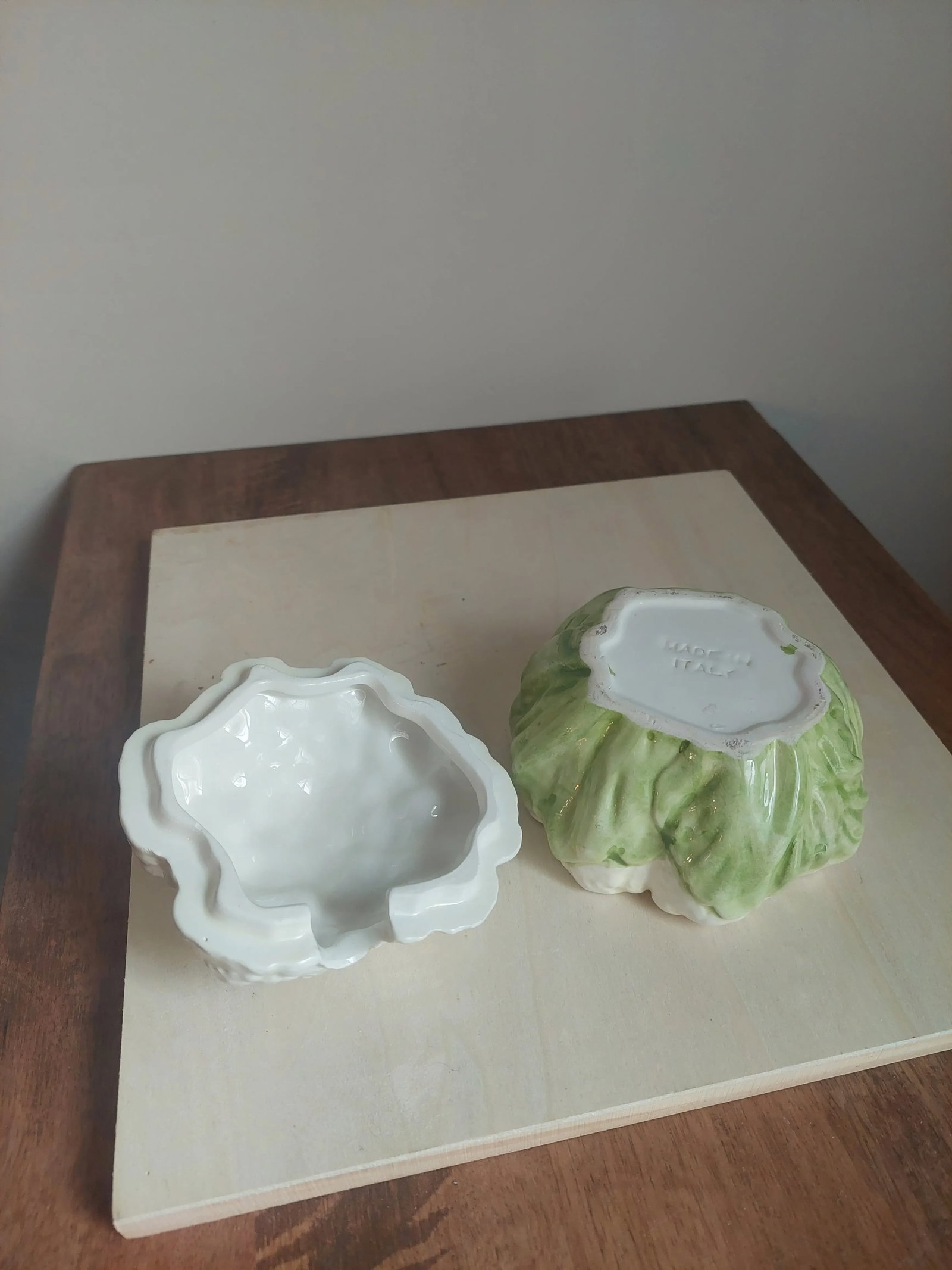 Late 20th Century Cauliflower Tromp l'Oiel Single Serve Covered Soup Bowl - 5