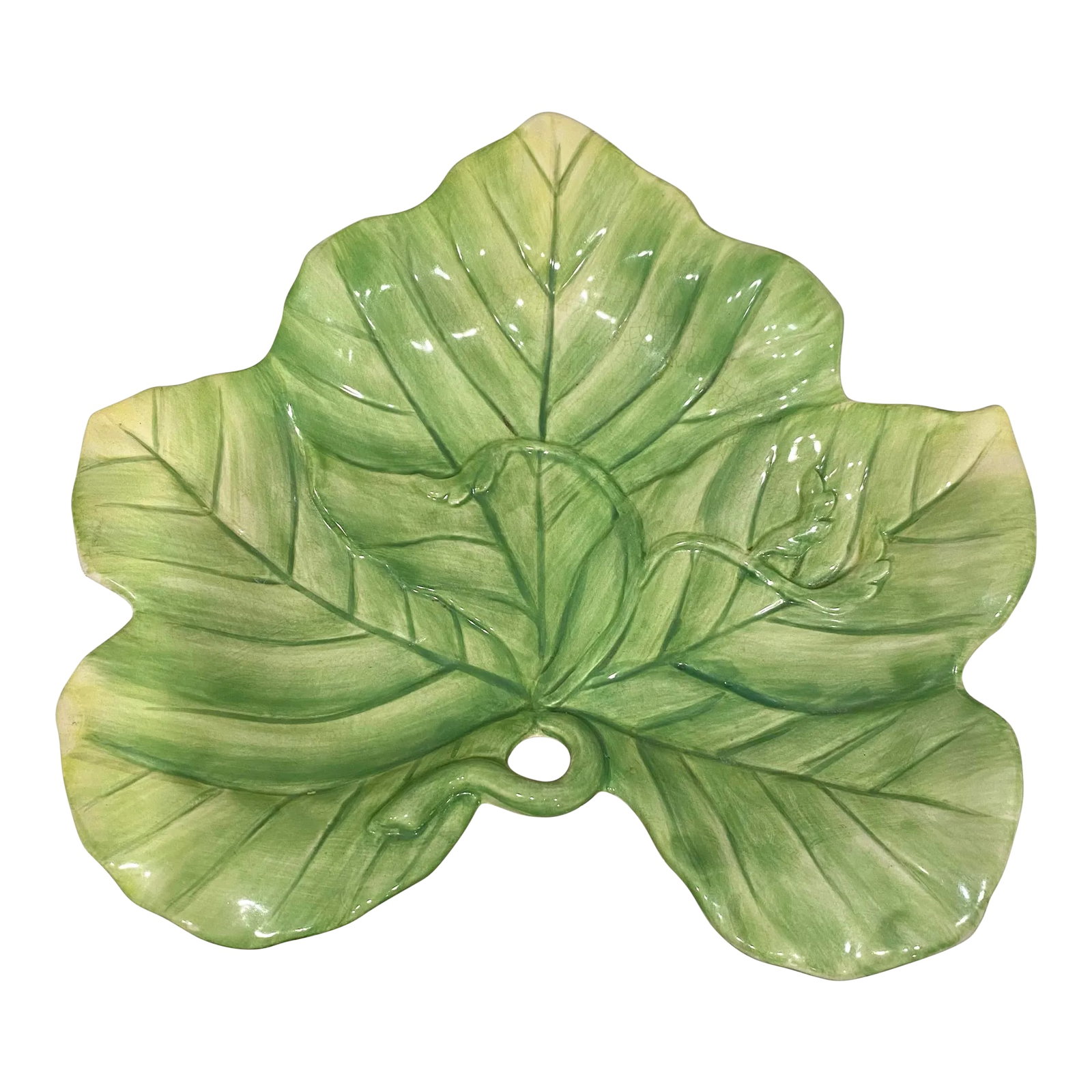 Vintage 1970s Fitz and Floyd Hand Painted Leaf Dish: Lovely hand painted majolica plate ready to hang, or use as a decorative object. Vibrant green with realistic detail. Classic Fitz and Floyd style. Rare find! Condition: Alterations: Original Conditio