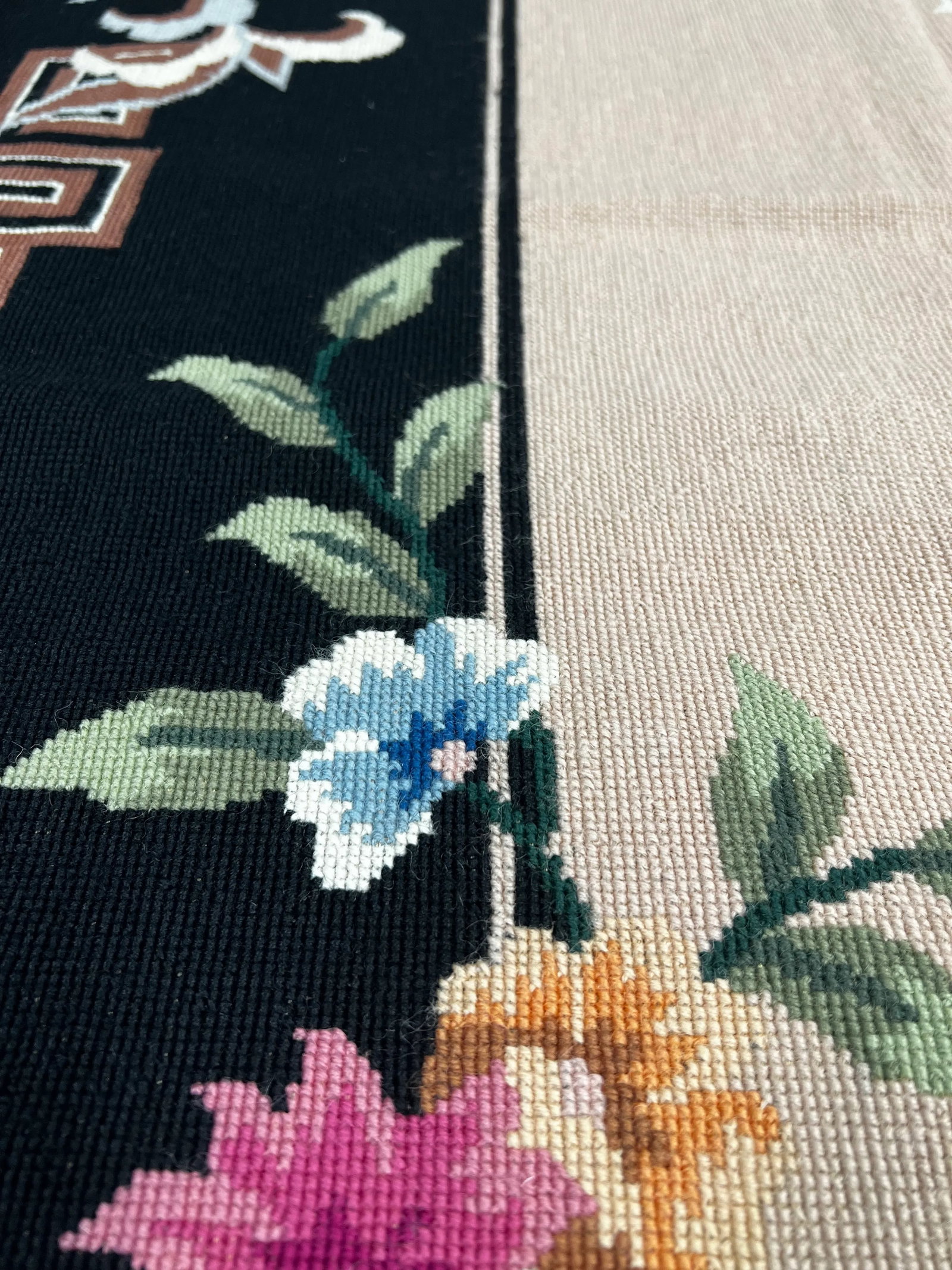 Early 21st Century Handwoven French Style Needlepoint Rug 6'0" X 9'0" - 7
