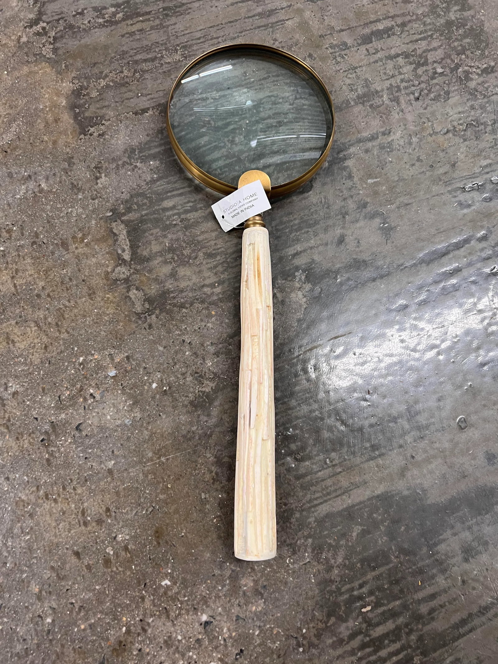Global Views Magnifying Glass - 5