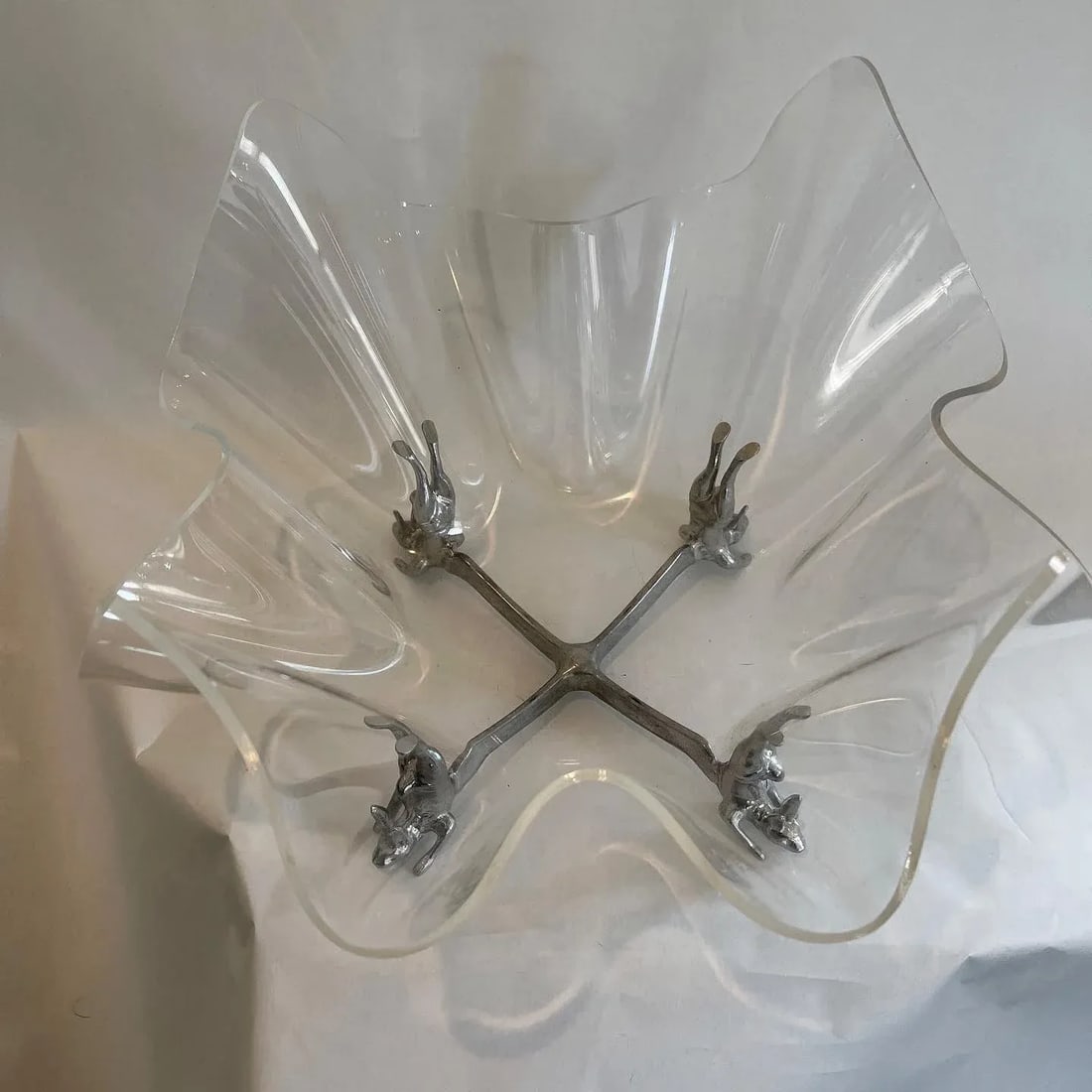 Vintage Arthur Court Acrylic Handkerchief Bowl With Rabbit Stand - 3