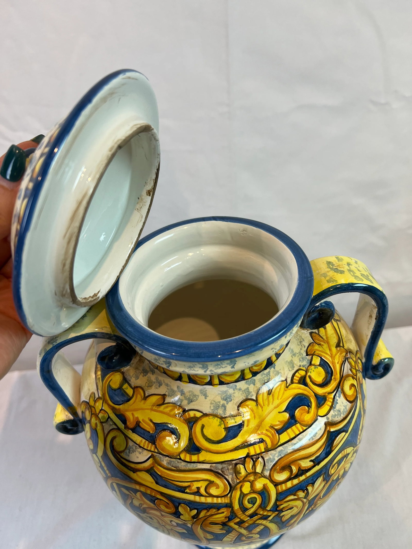 1990s Italian Hand-Painted Blue Urn With Scrolled Handles - 7
