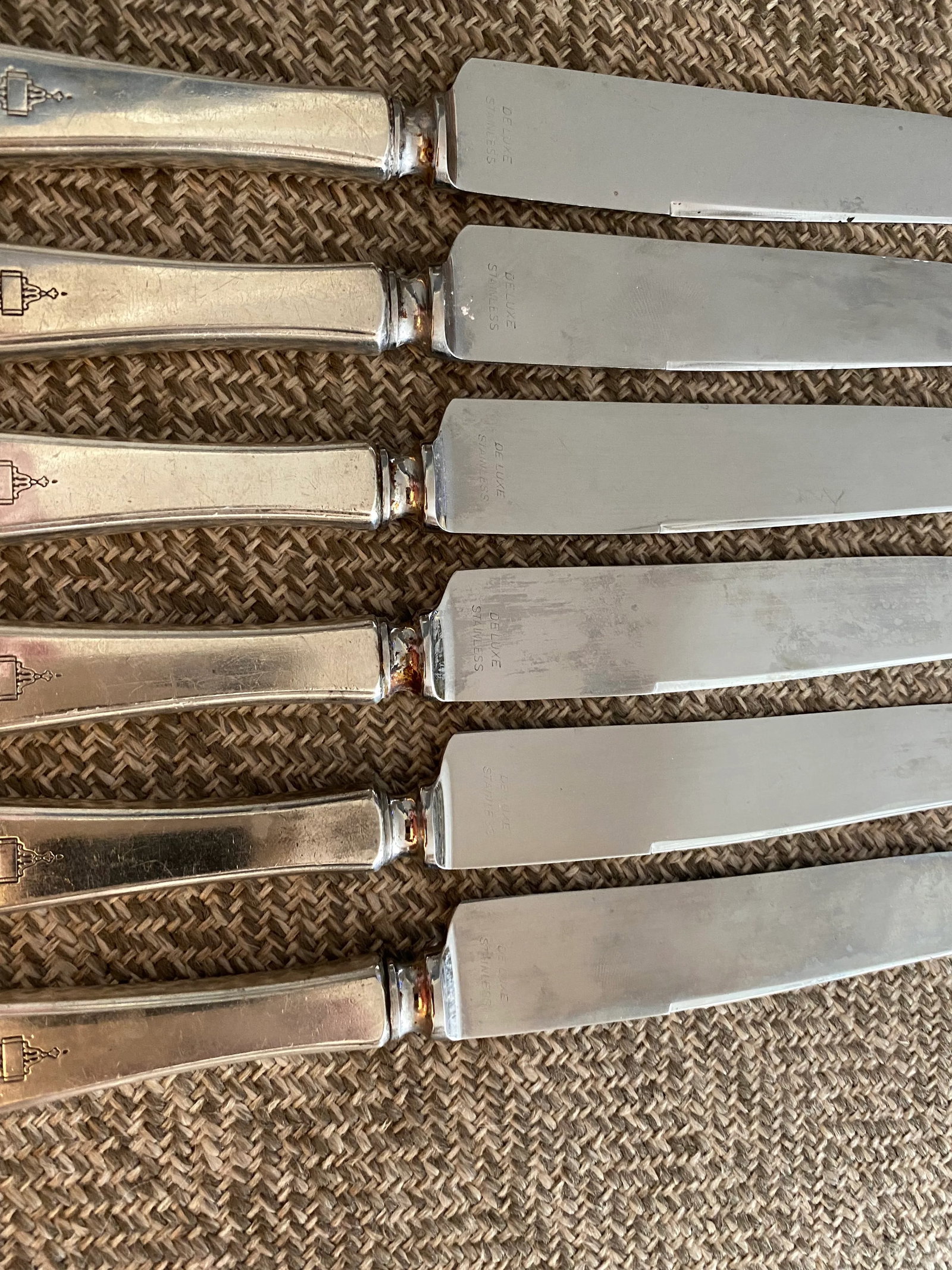 1920s Oneida Bird of Paradise Silverplate Deluxe Stainless Blade With Bolster- Knife Set of 6 - 6