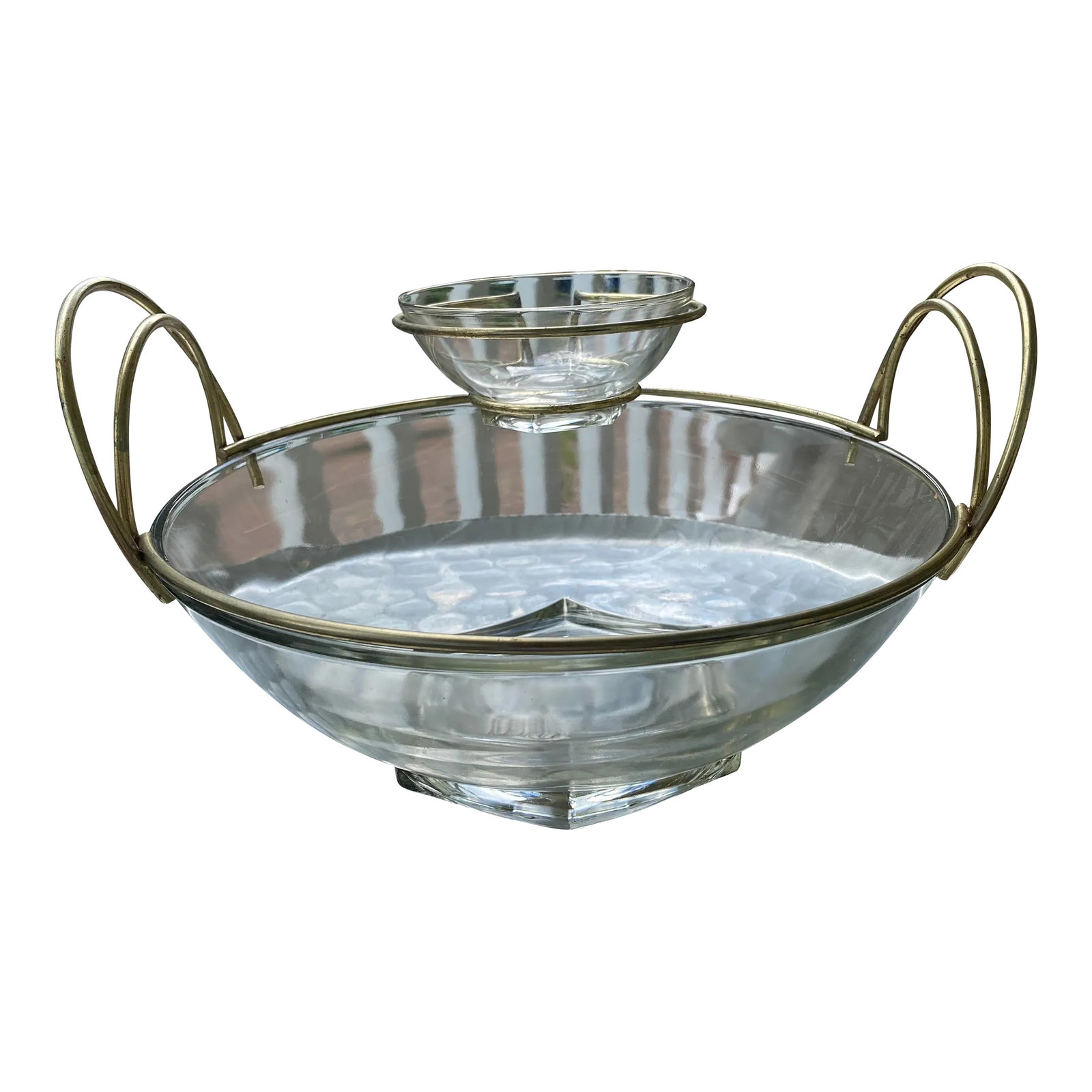 1950 Jeanette Glass & Brass Serving Chip and Dip Bowl: Funky fun chip and dip. Jeannette Glass. Dip bowl is the only piece not attached, handles are attached to chip bowl. Hexagonal base on both bowls. Art Deco feel. Jeannette Bottle Works began