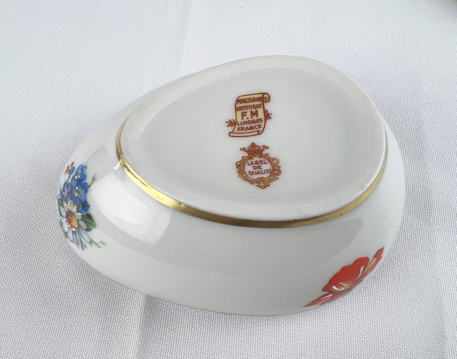 Late 20th Century Fontanille & Marraud Limoges Porcelain Easter Egg Box - 5