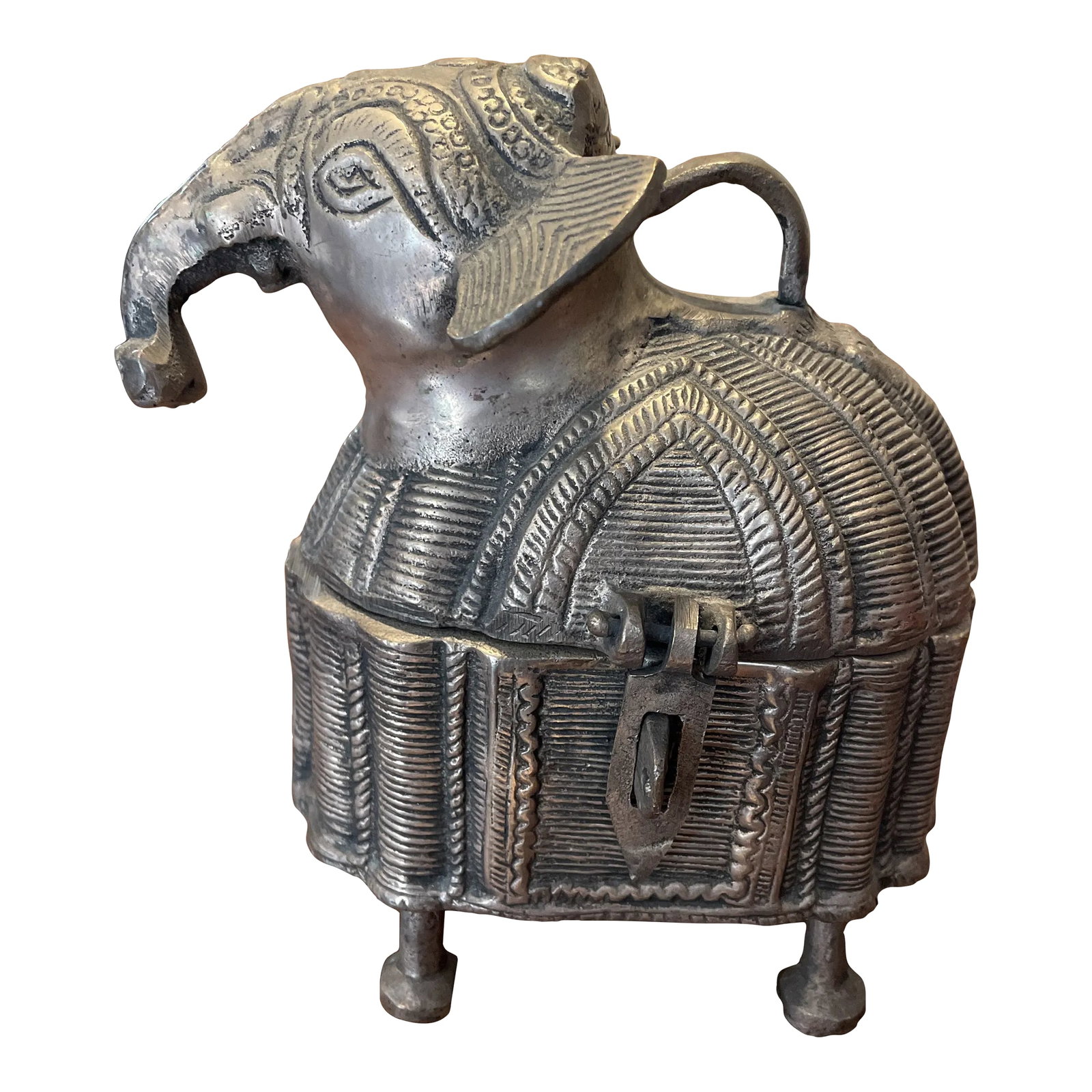 1970s Dhokra Elephant Box: Hand Cast in Brass - DHOKRA work replica used for storing jewelry or coins Indian Metal Craft Condition: Alterations: Original Condition Unaltered Imperfections: Some Imperfections Condition Notes: