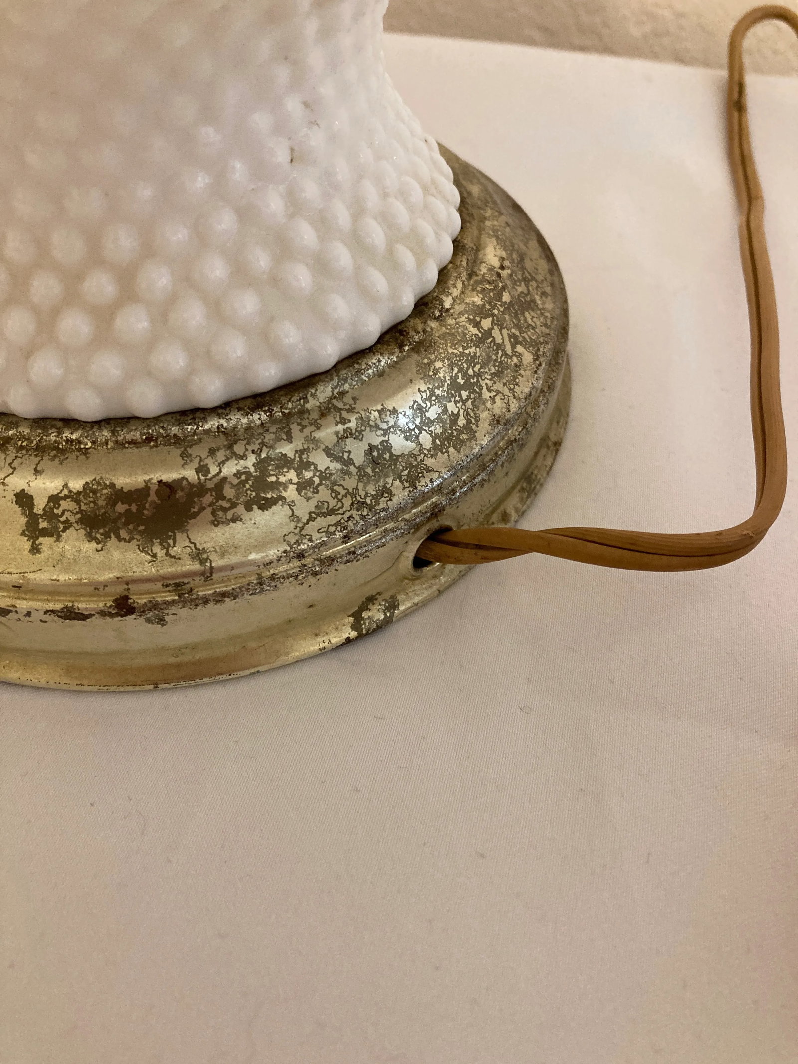 Vintage 1950s Milk Glass Hobnail Mismatched Lamps, Set of 2 - 10