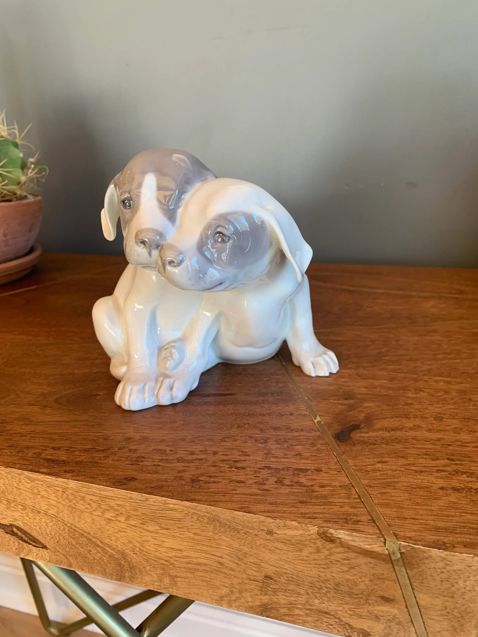 Vintage Royal Copenhagen Porcelain Puppies Figurine #260 Circa 1960's - 2
