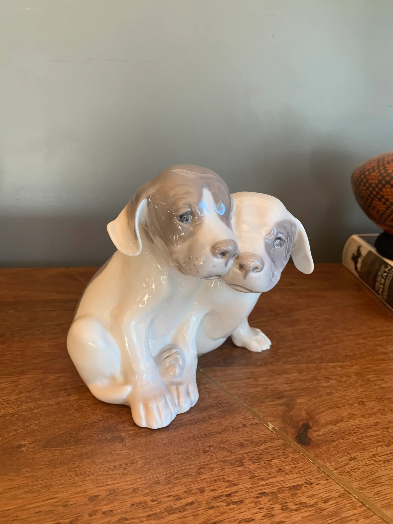 Vintage Royal Copenhagen Porcelain Puppies Figurine #260 Circa 1960's - 7