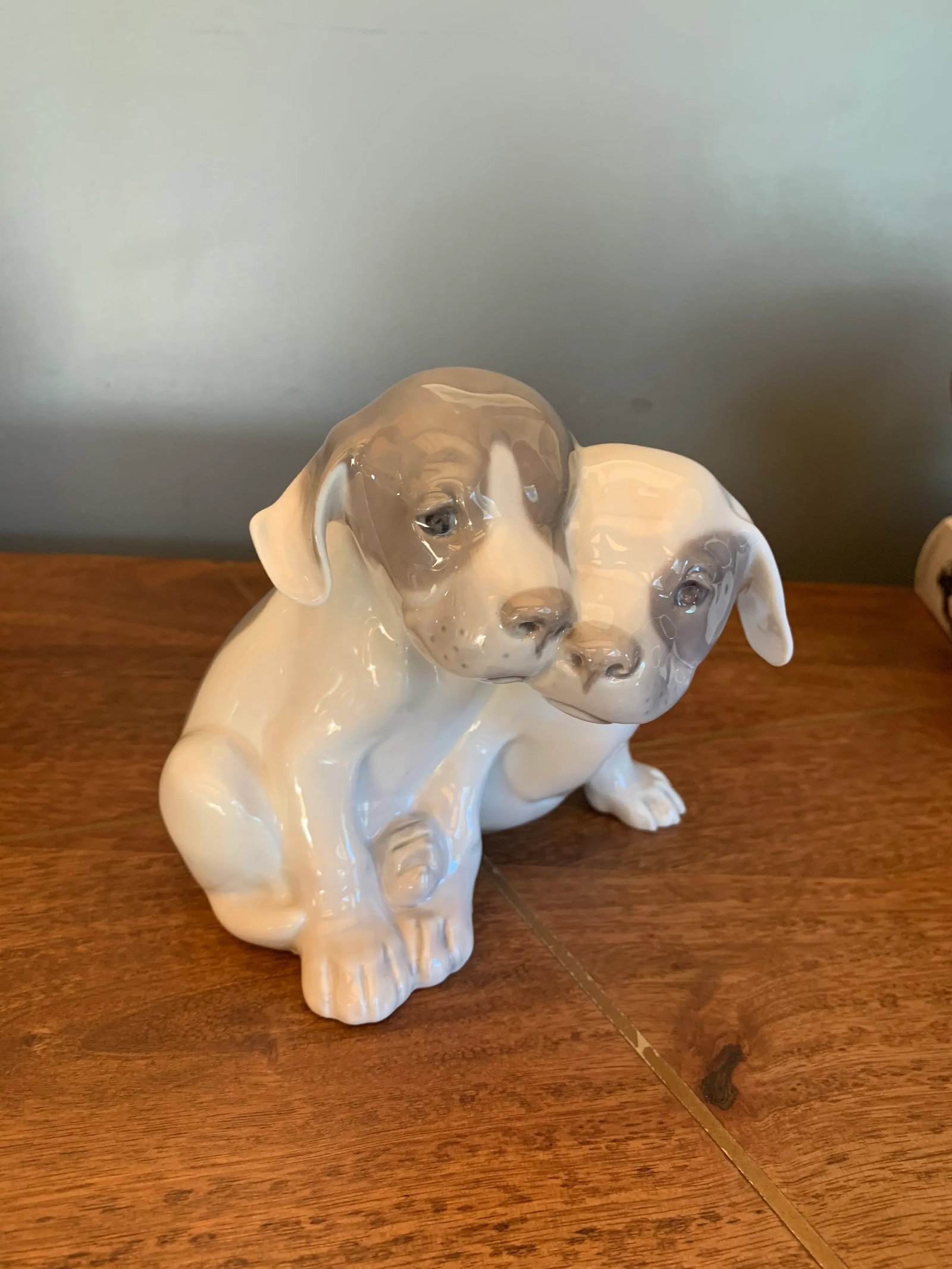 Vintage Royal Copenhagen Porcelain Puppies Figurine #260 Circa 1960's - 8