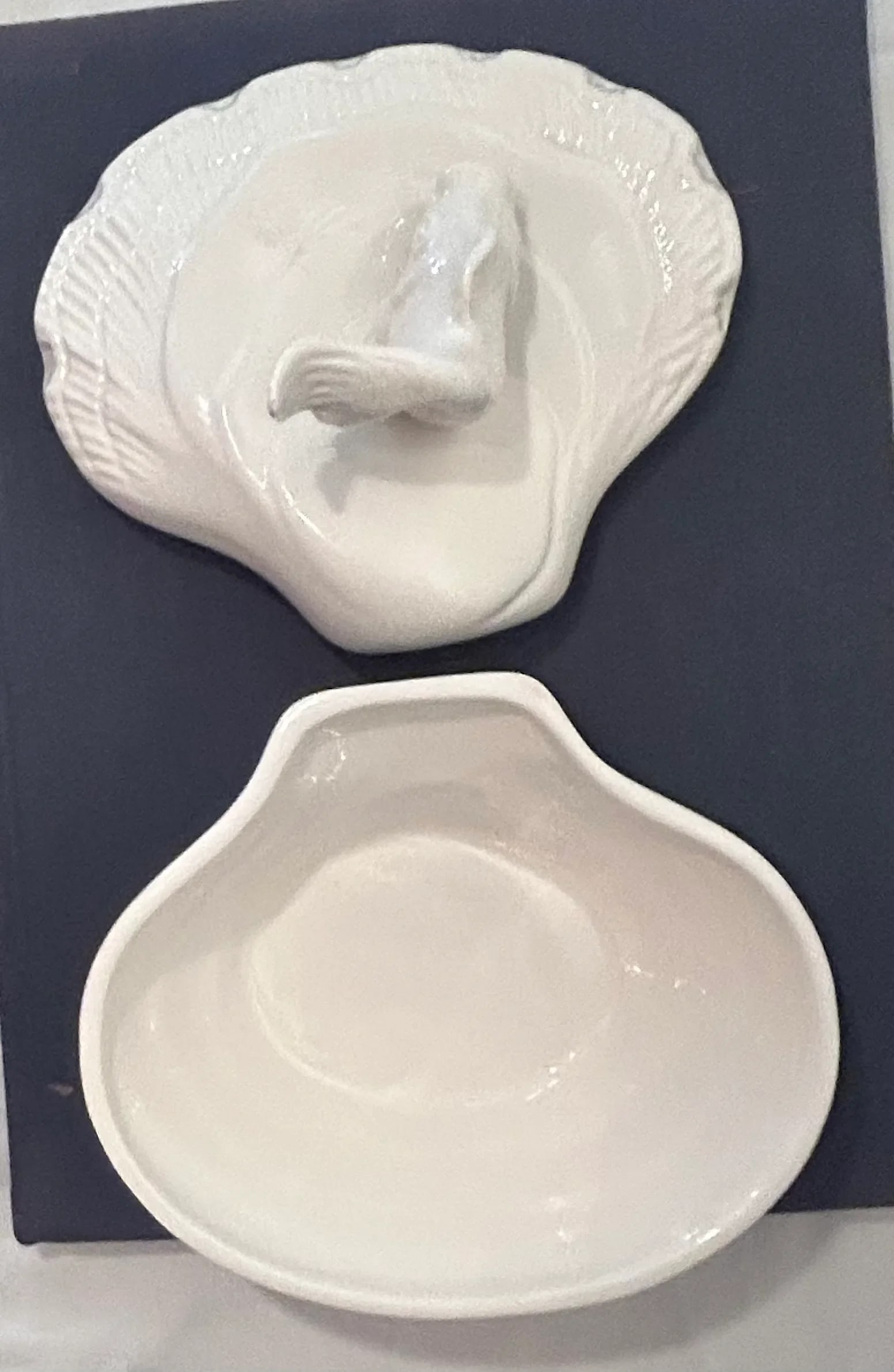 Vintage White Seashell Ceramic Dish With Koi Fish Handled Lid - 4