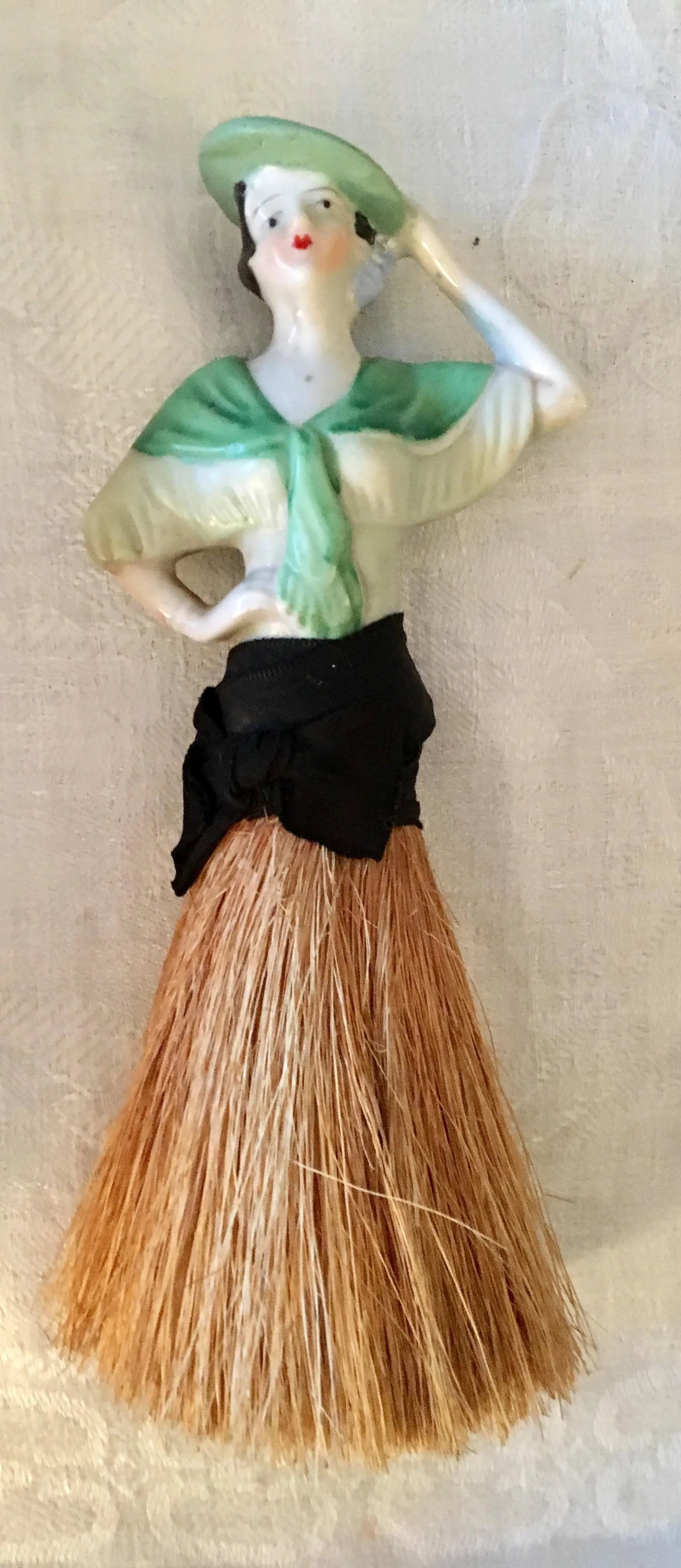 1920s Art Deco German Half Doll Ceramic and Straw Brush - 4