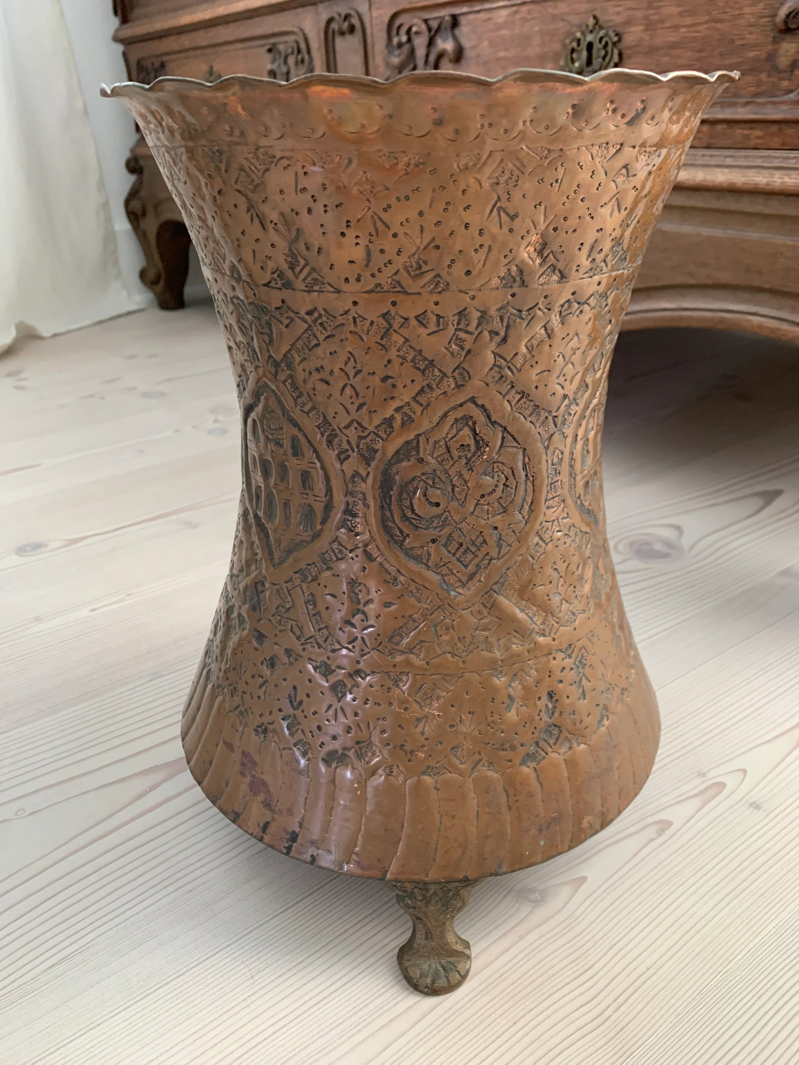 Large Vintage Boho Copper Jardiniere or Vase - 2