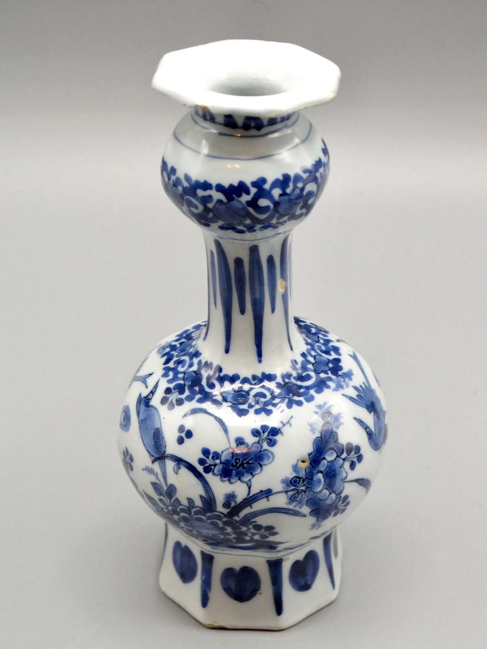 19th-Century Dutch Delft Vase With Birds - 2
