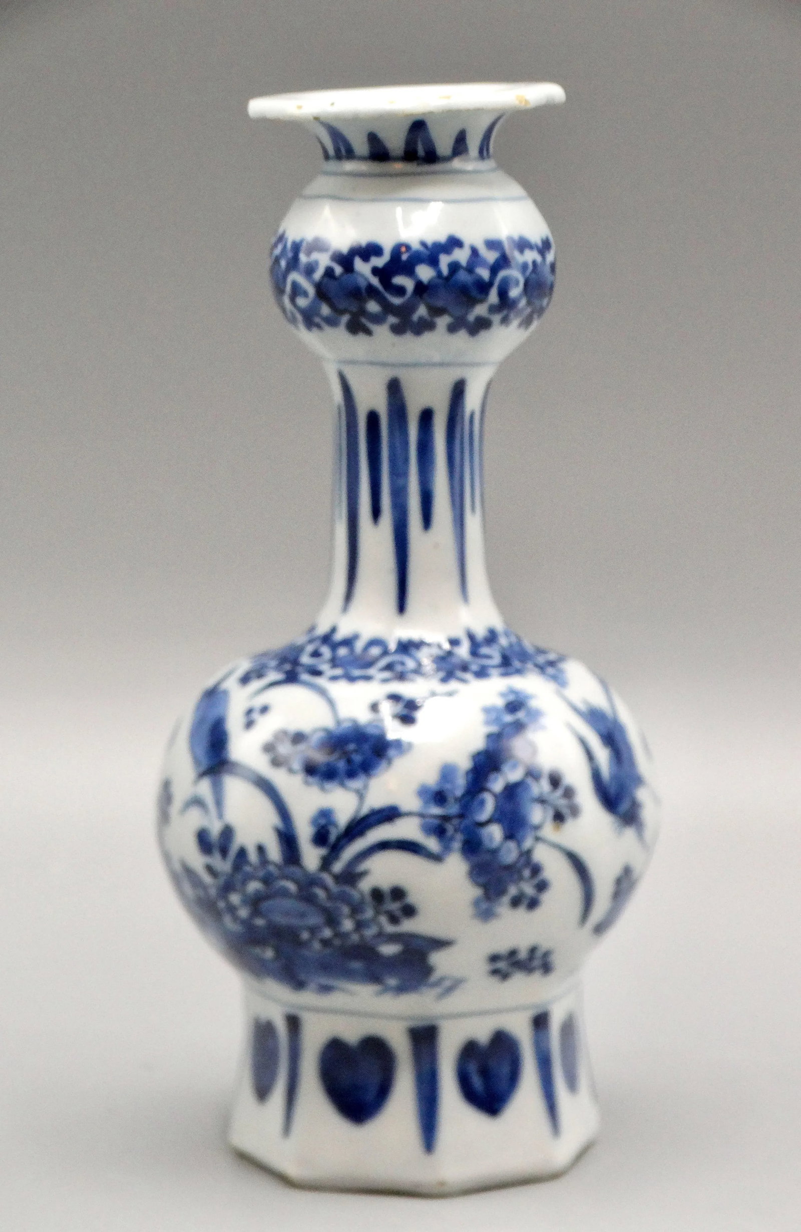 19th-Century Dutch Delft Vase With Birds - 3