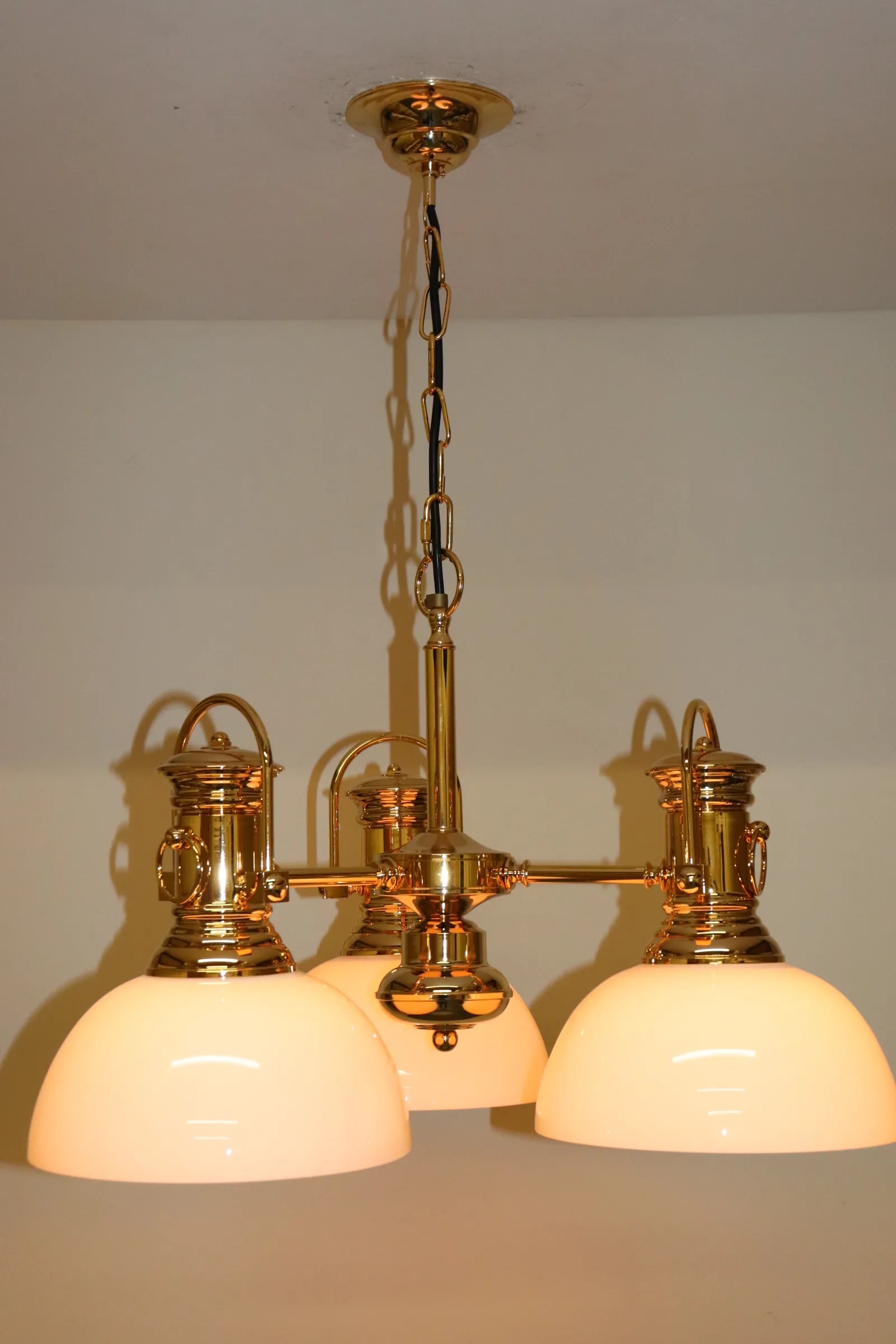 1990s Maritime Nostalgia Inspired Ship Pendant Lamp - 3