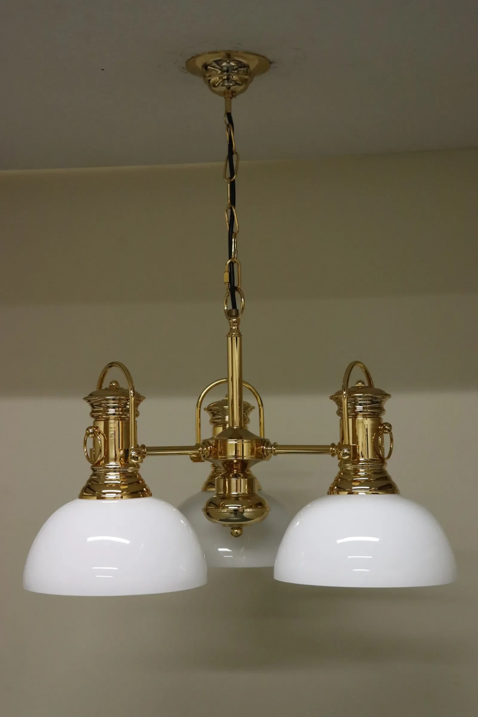 1990s Maritime Nostalgia Inspired Ship Pendant Lamp - 9