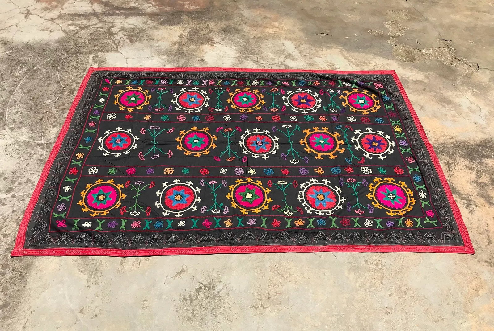 Needlework Crochet Black Suzani - 4
