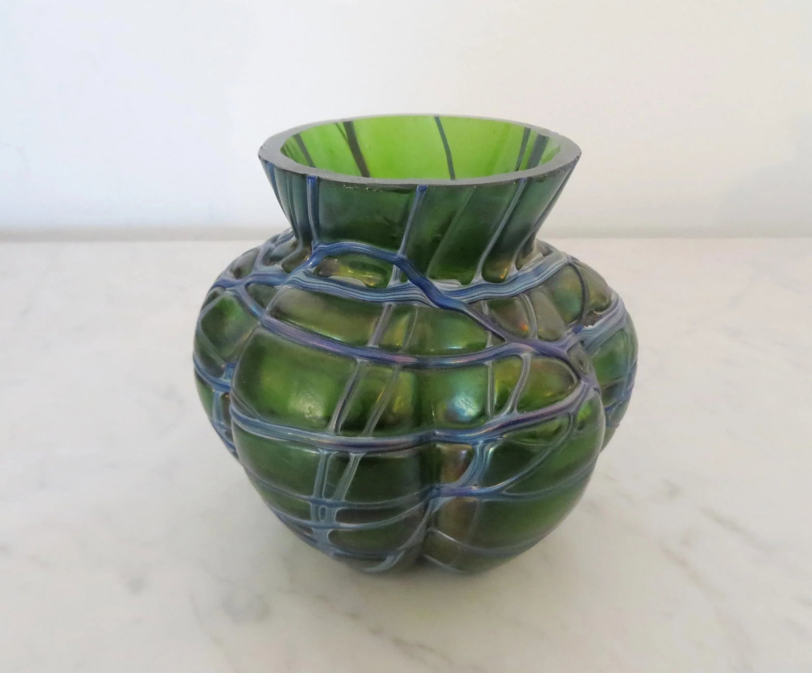Early 20th Century Art Glass Vase - 5
