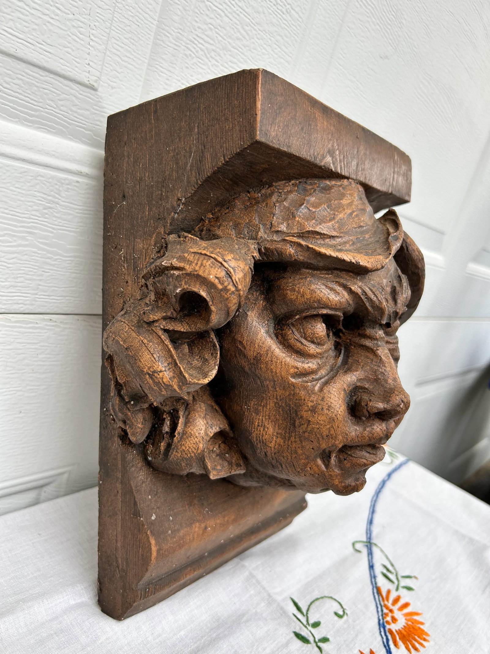 Mid 20th Century Plaster Head Corbel - 3