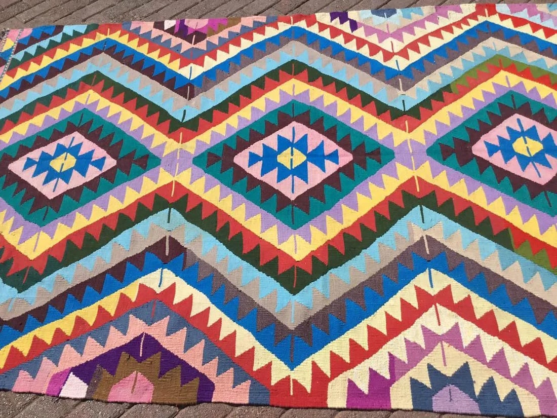Vintage Turkish Kilim Rug - 74" X 115" - 7