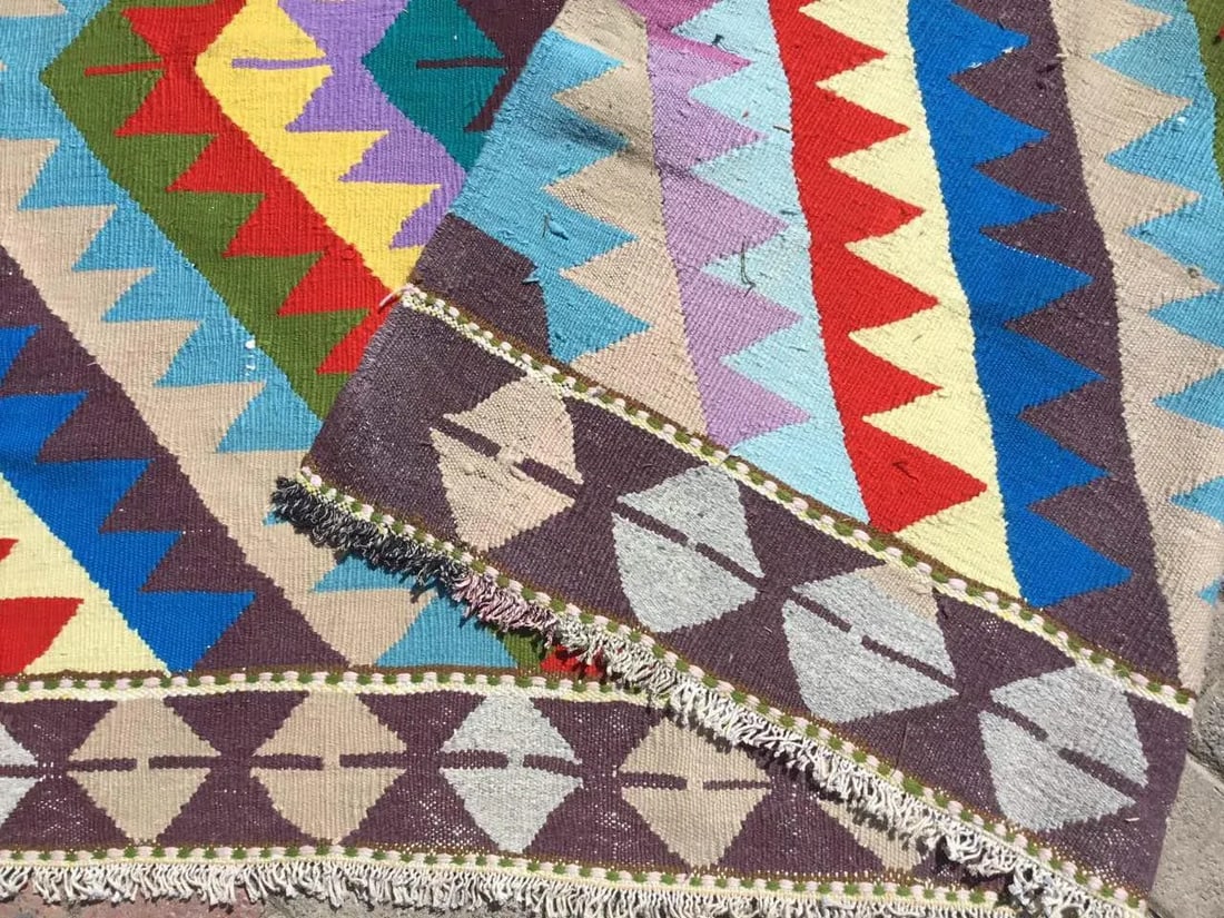 Vintage Turkish Kilim Rug - 74" X 115" - 8