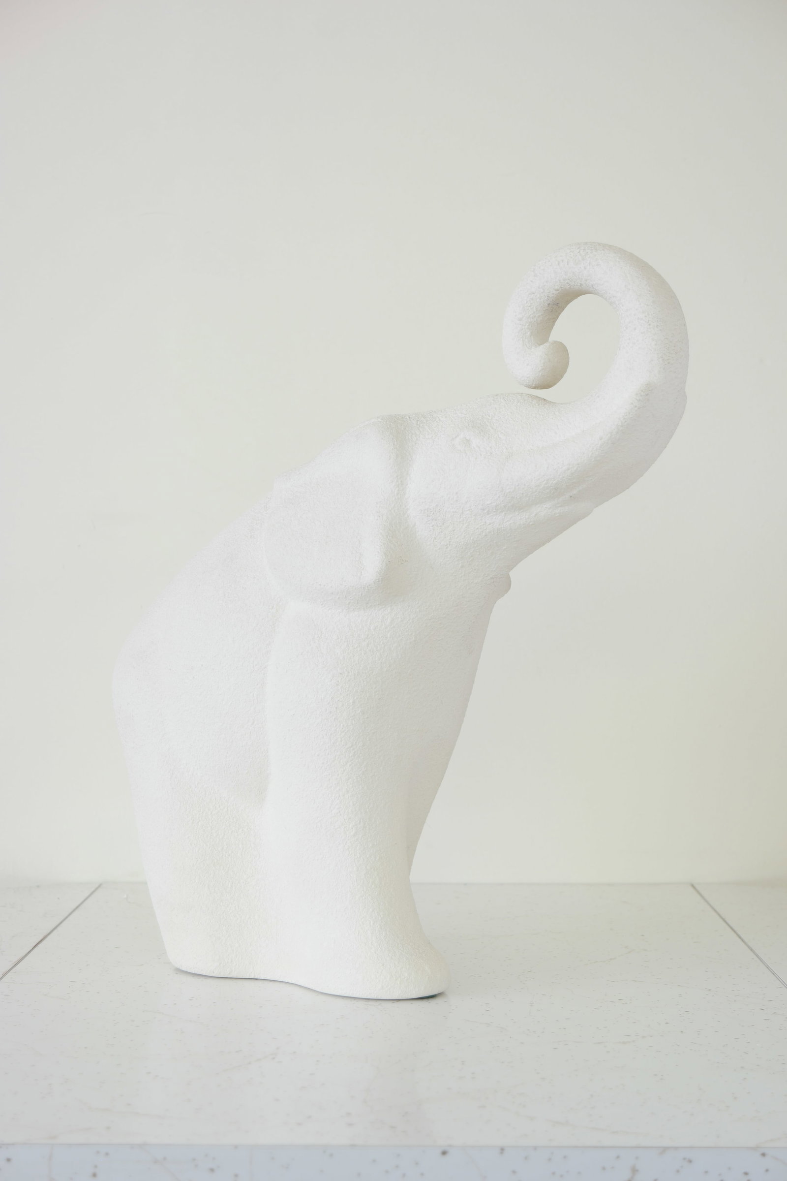 1960s Art Nouveau Royal Haeger Ceramic Elephant Figurine/Sculpture - 7