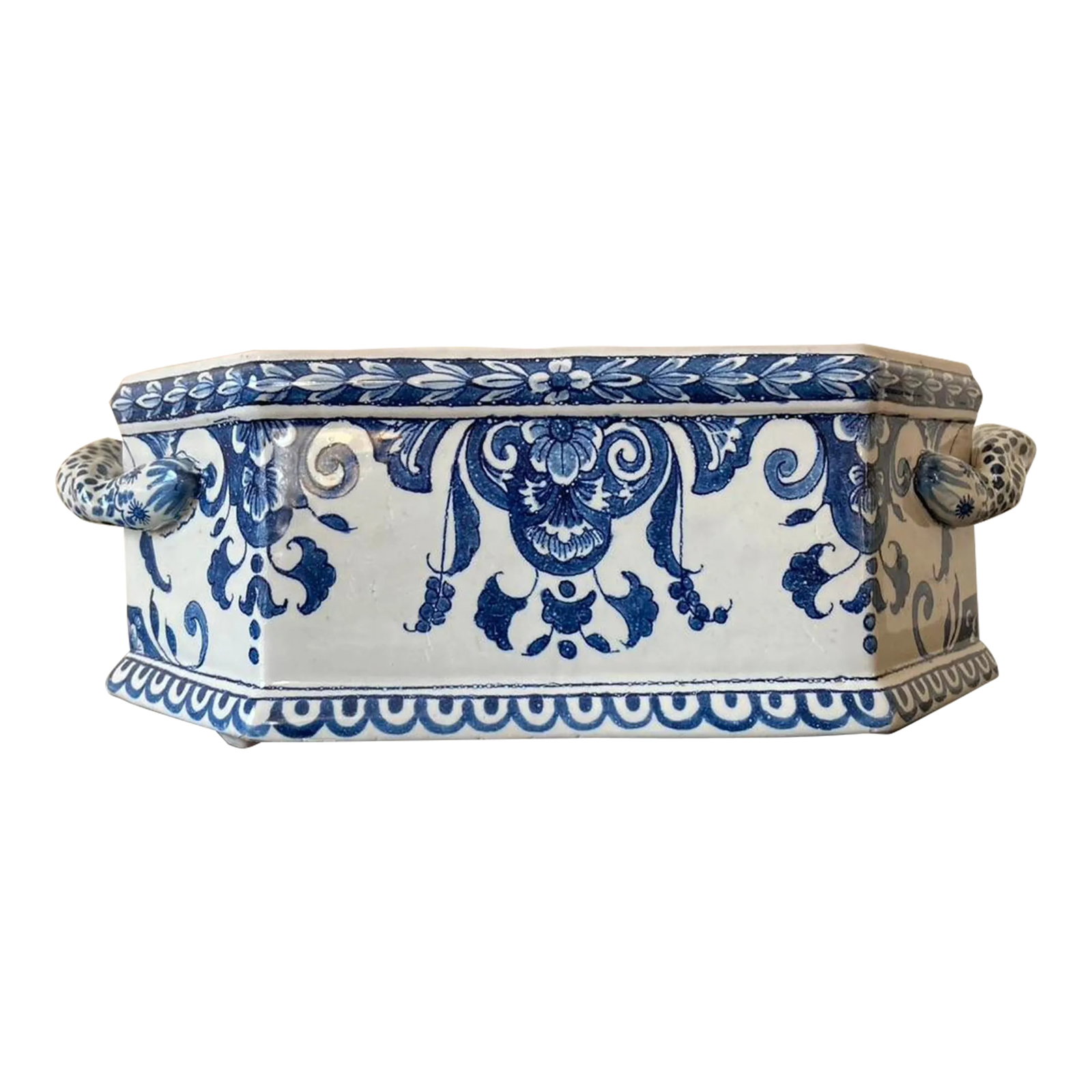 Antique Art Nouveau Blue and White Porcelain Planter Cachepot Jardiniere With English Design: A beautiful octagonal blue and white porcelain cachepot or jardiniere with Art Nouveau English design, circa early to mid 20th century. Blue motif includes botanical elements and hand-painted ornate