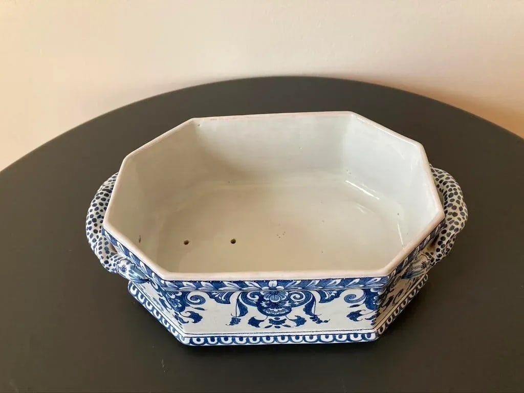 Antique Art Nouveau Blue and White Porcelain Planter Cachepot Jardiniere With English Design - 8