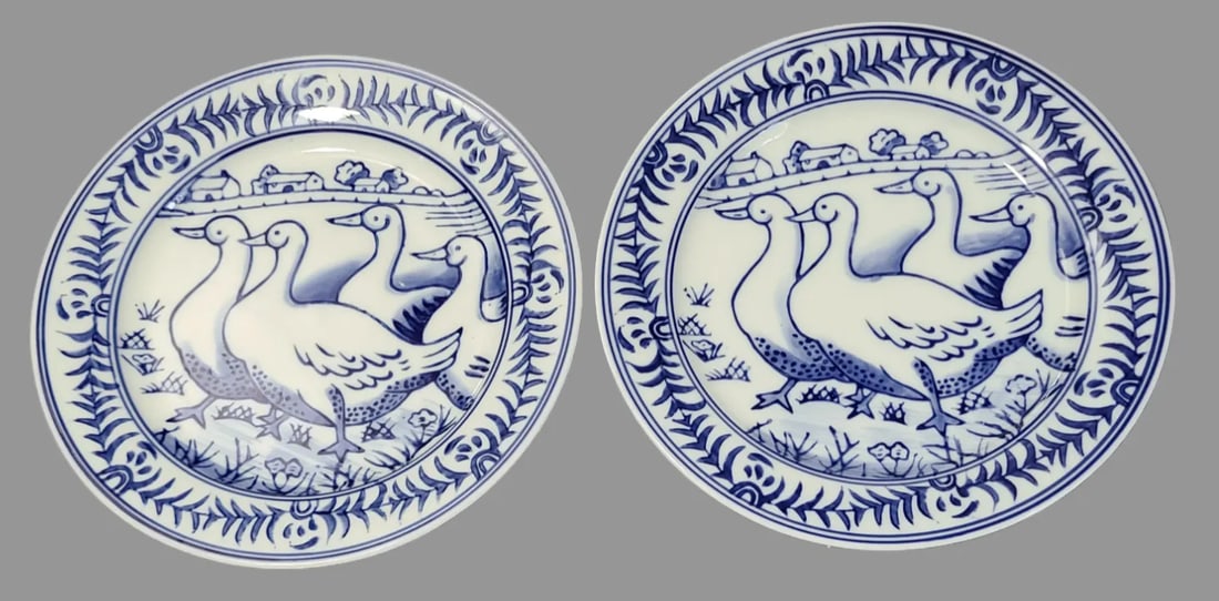 Late 20th Century Pair of Williams-Sonoma Blue & White Salad Luncheon Snack Plates Country French Du - 2