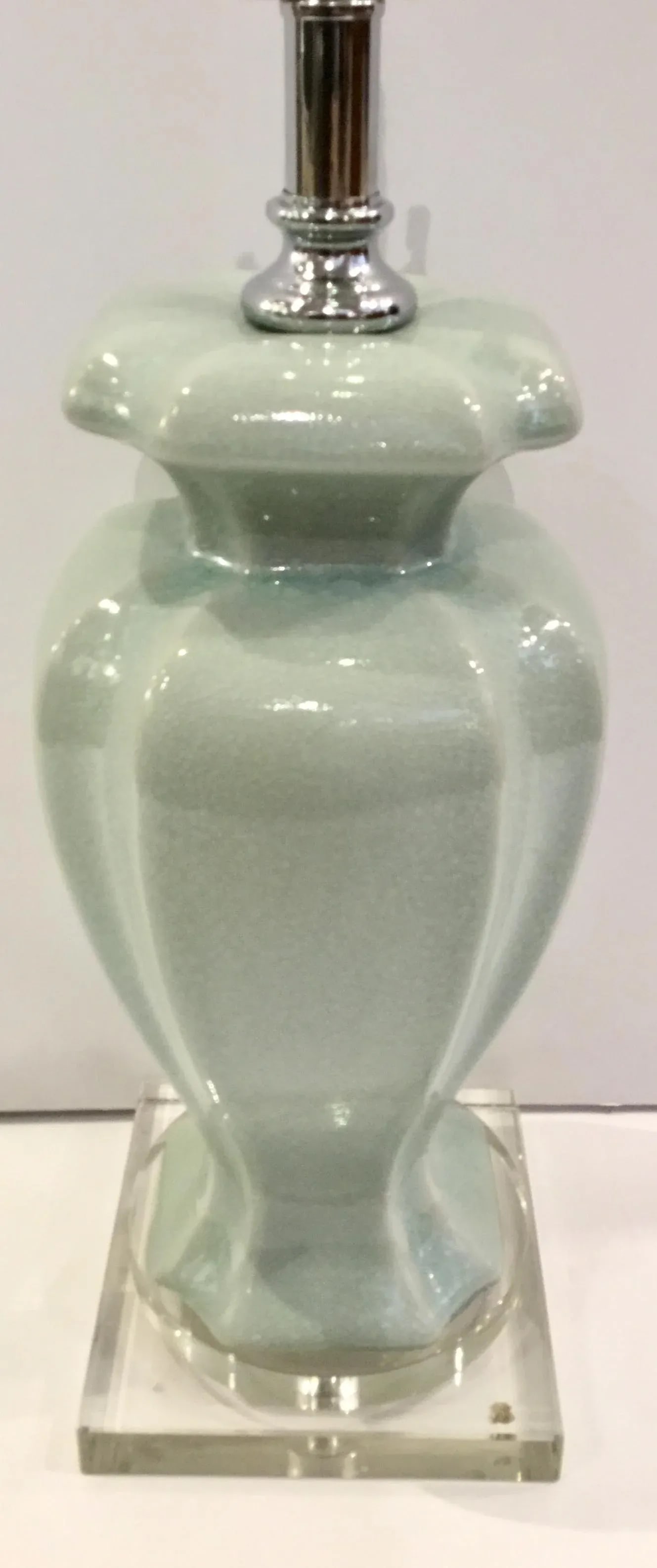 Transitional Blue Crackle Glaze Porcelain Urn Table Lamp - 4