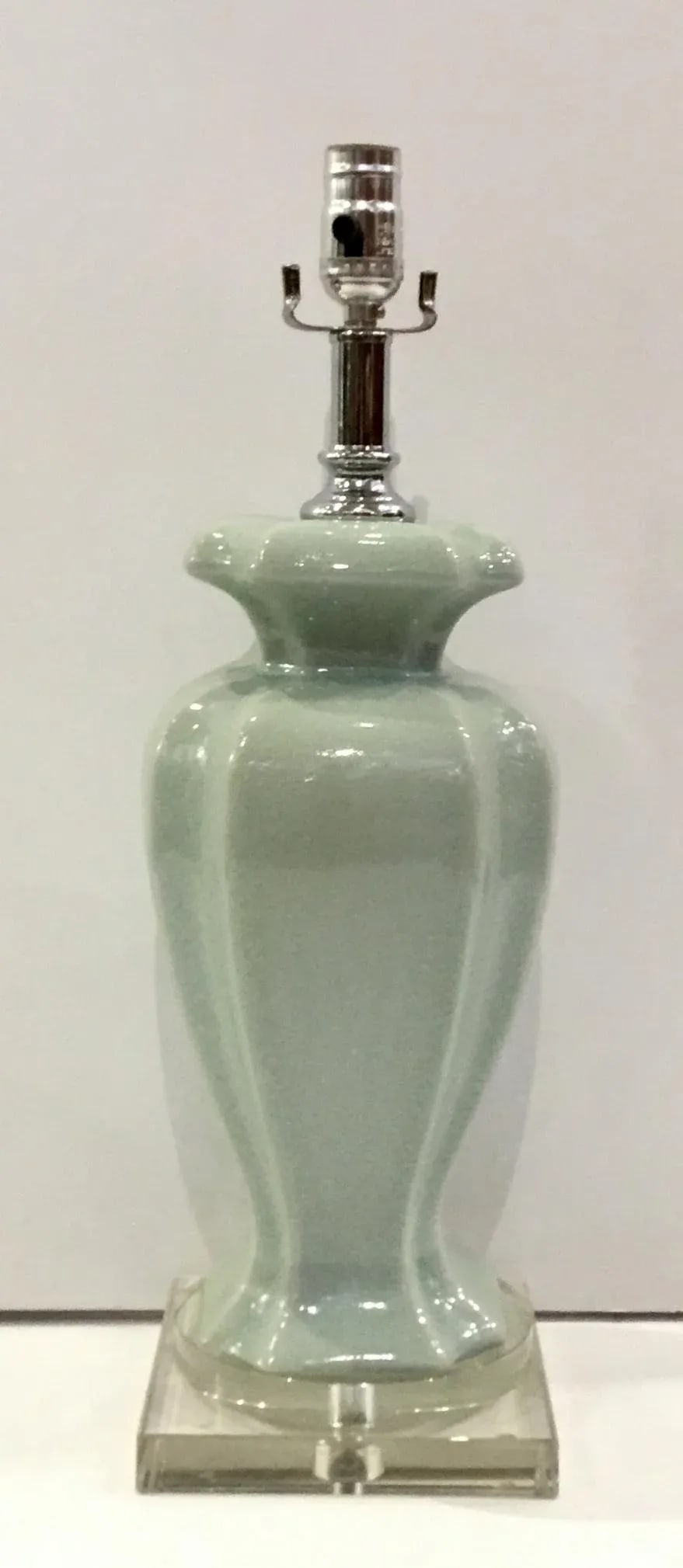 Transitional Blue Crackle Glaze Porcelain Urn Table Lamp - 5