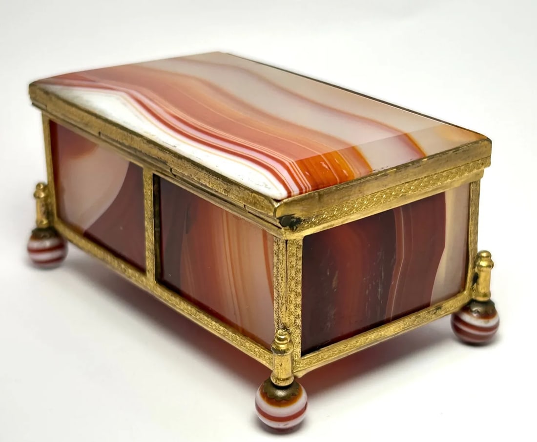 French Red Agate & Ormolu Box - 5